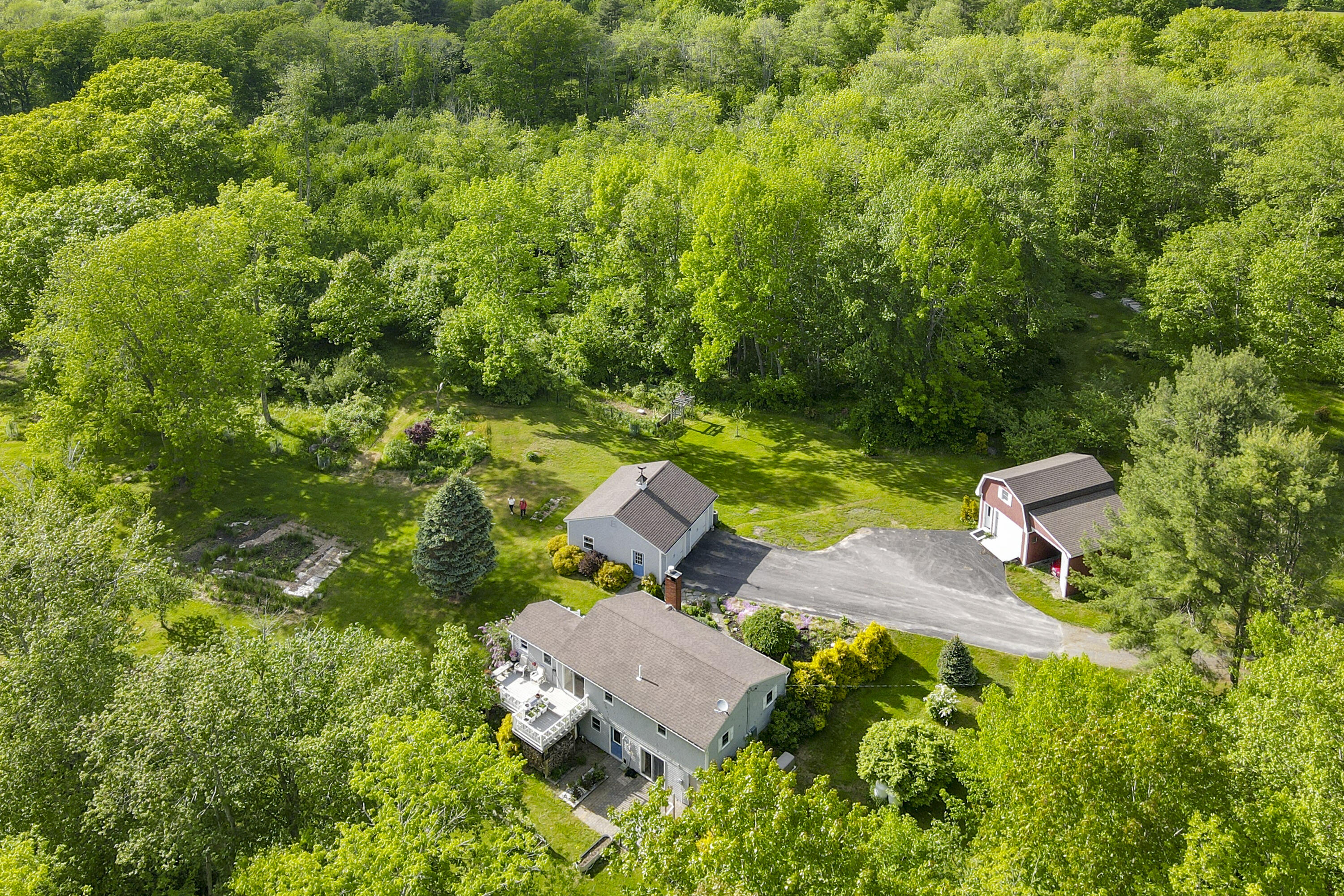 1110 Middle Road