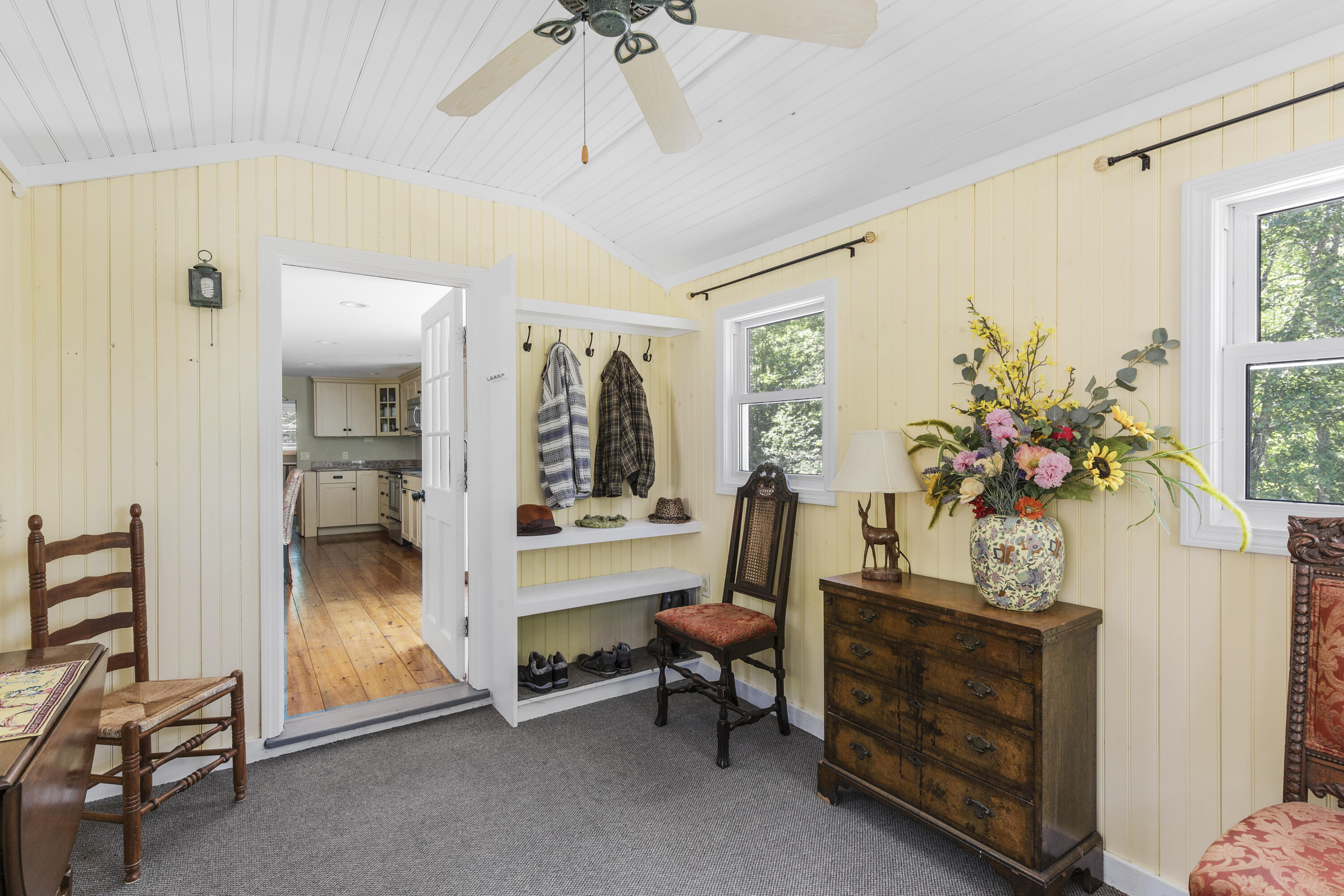 1110 Middle Road