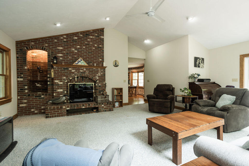 3 Deacon Drive