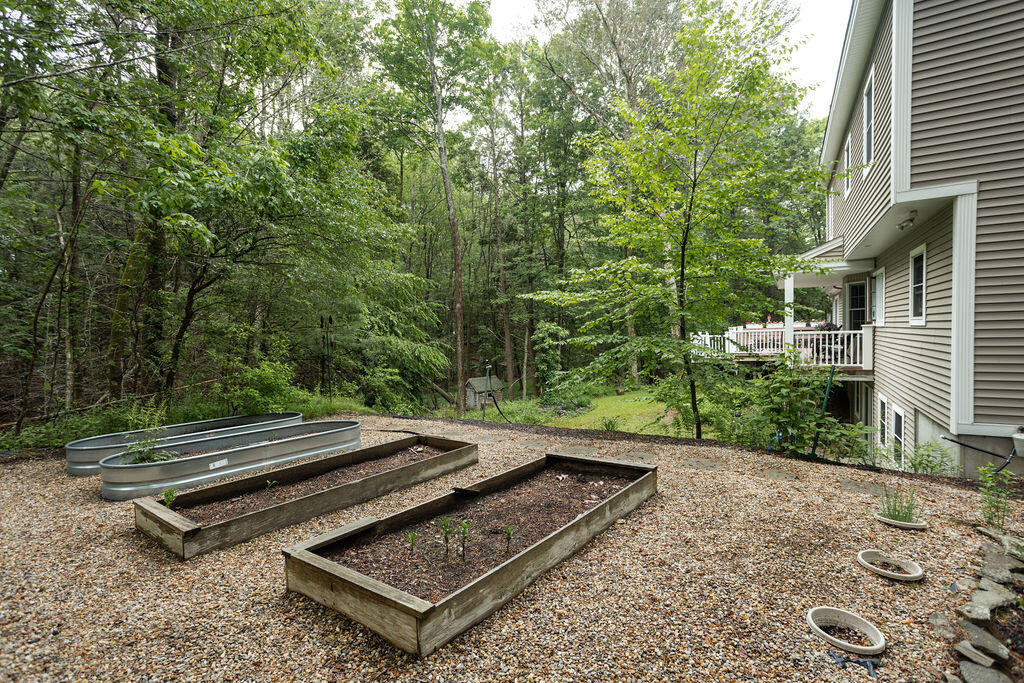 3 Deacon Drive