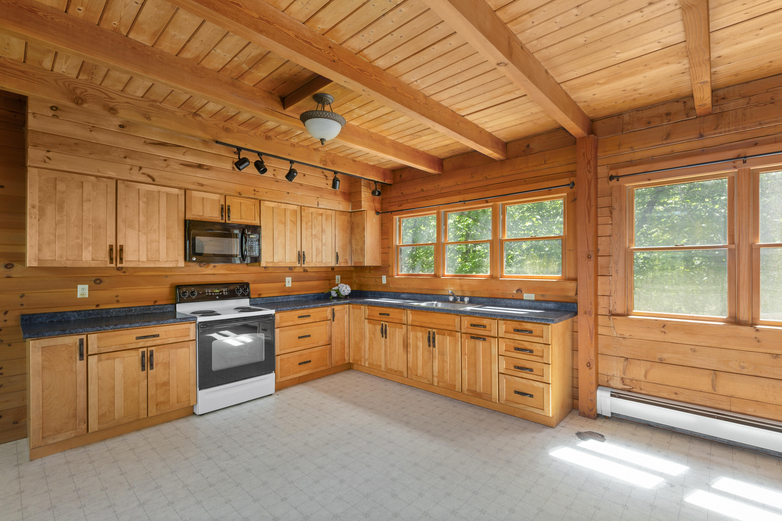 137 Rock School House Road