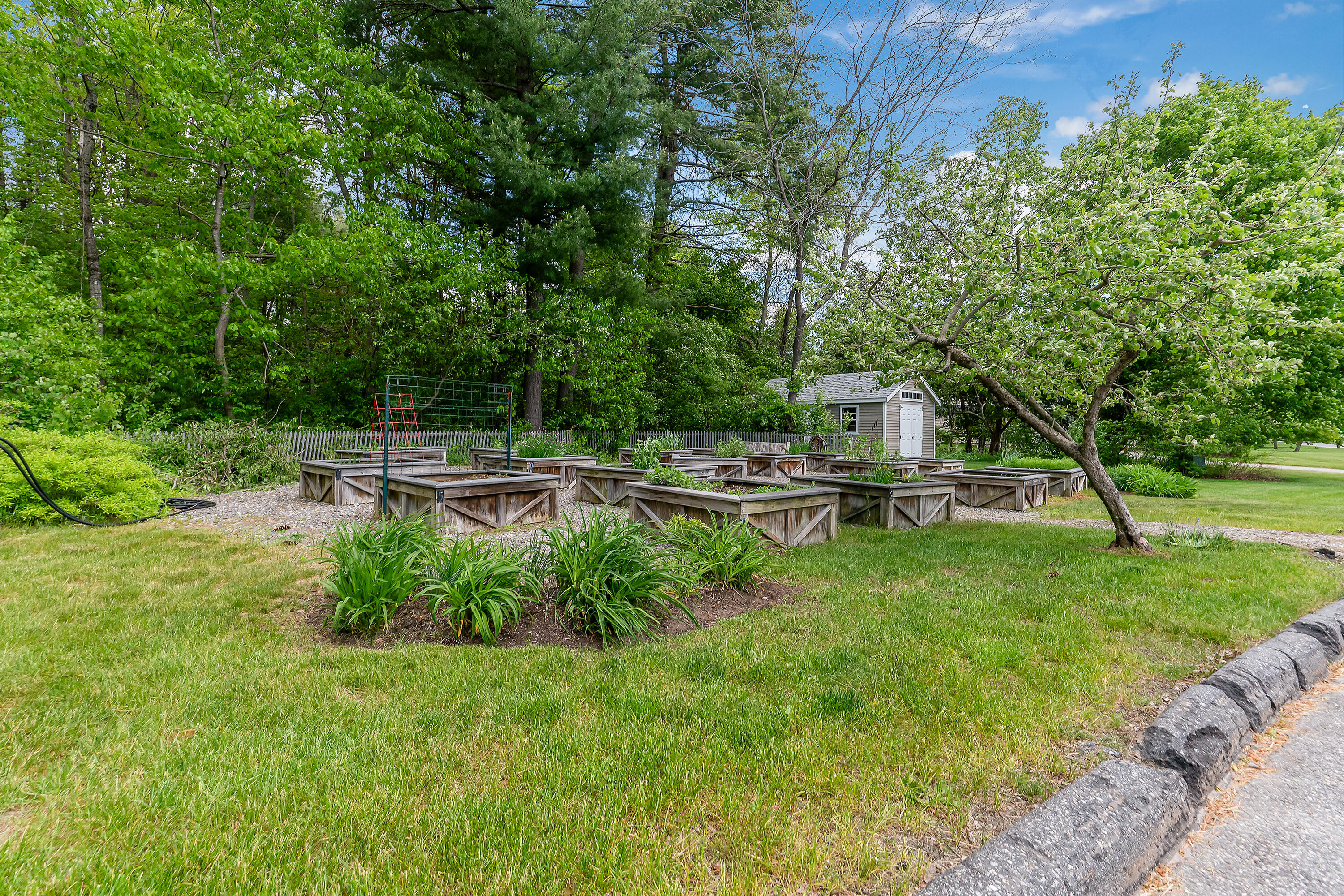 2 Sweetfern Lane, 2