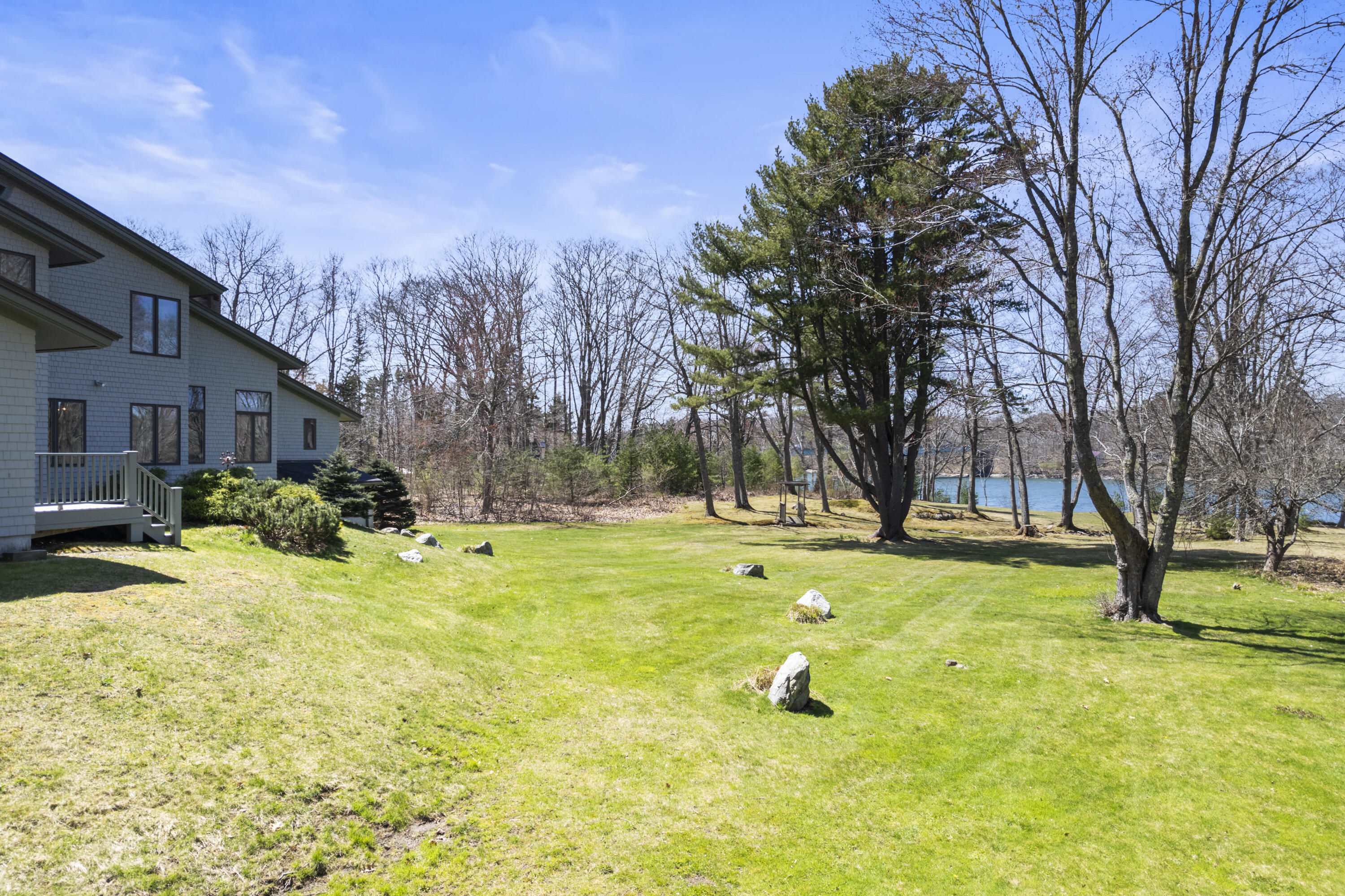 25 Doughty Point Road