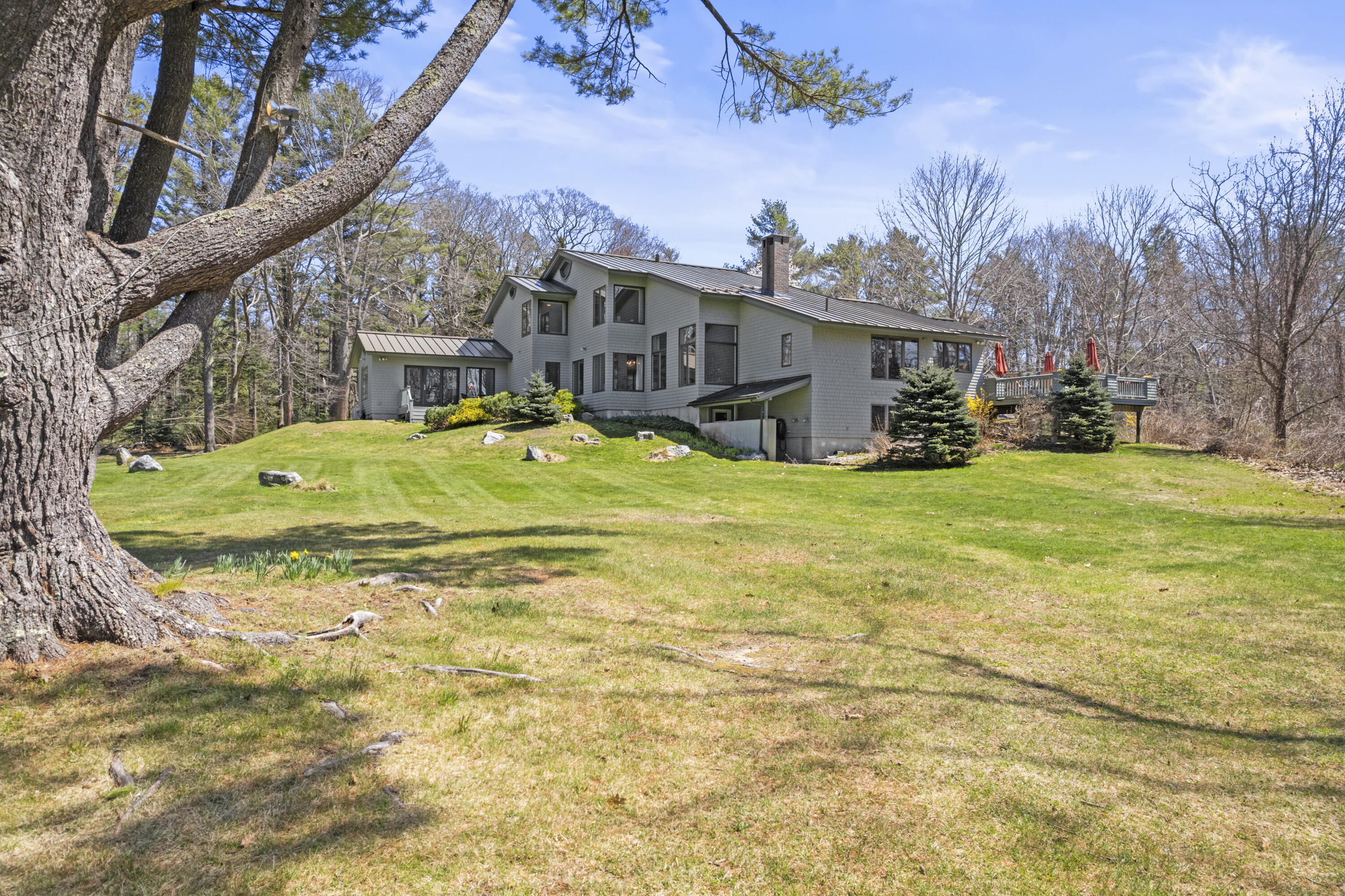 25 Doughty Point Road