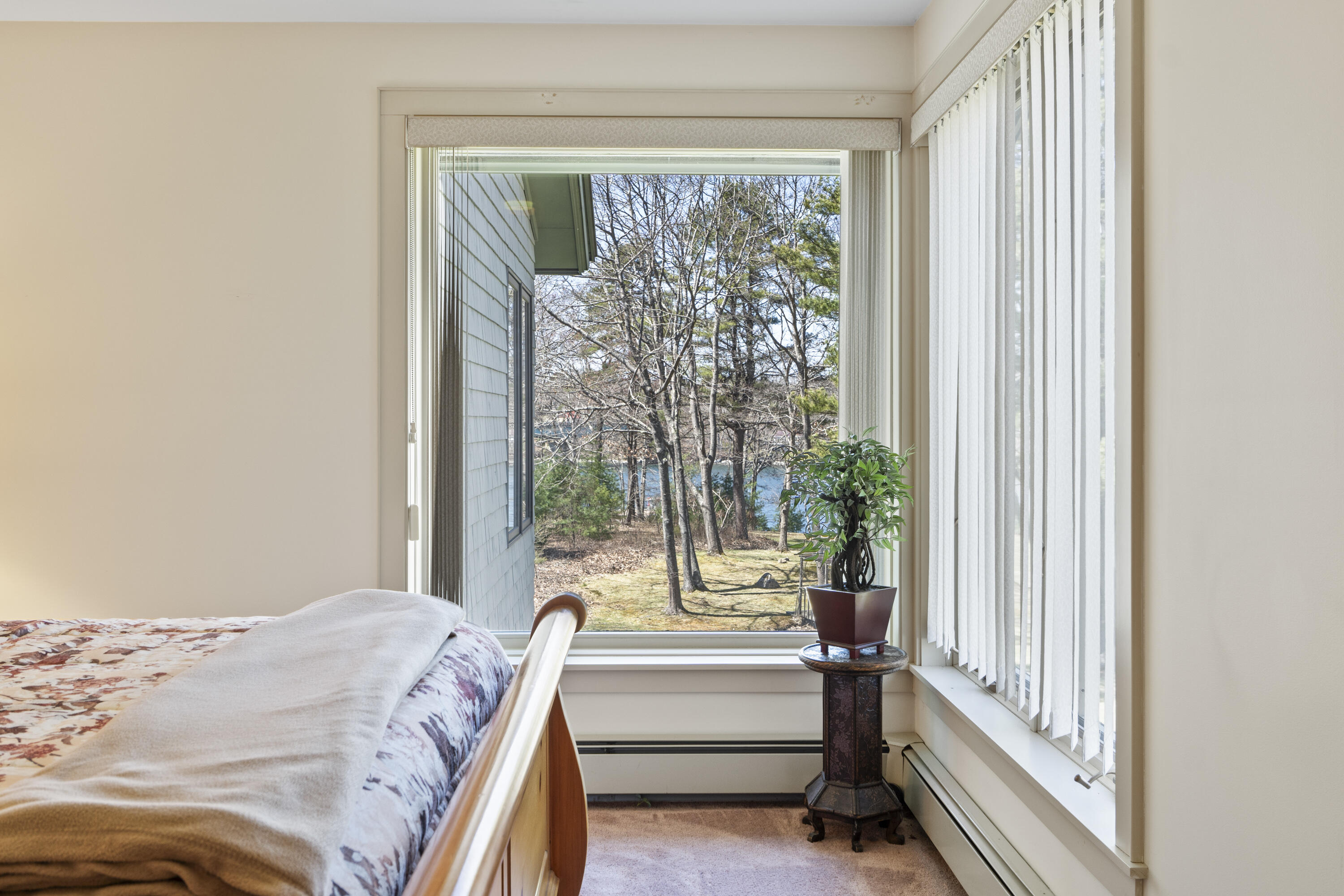 25 Doughty Point Road