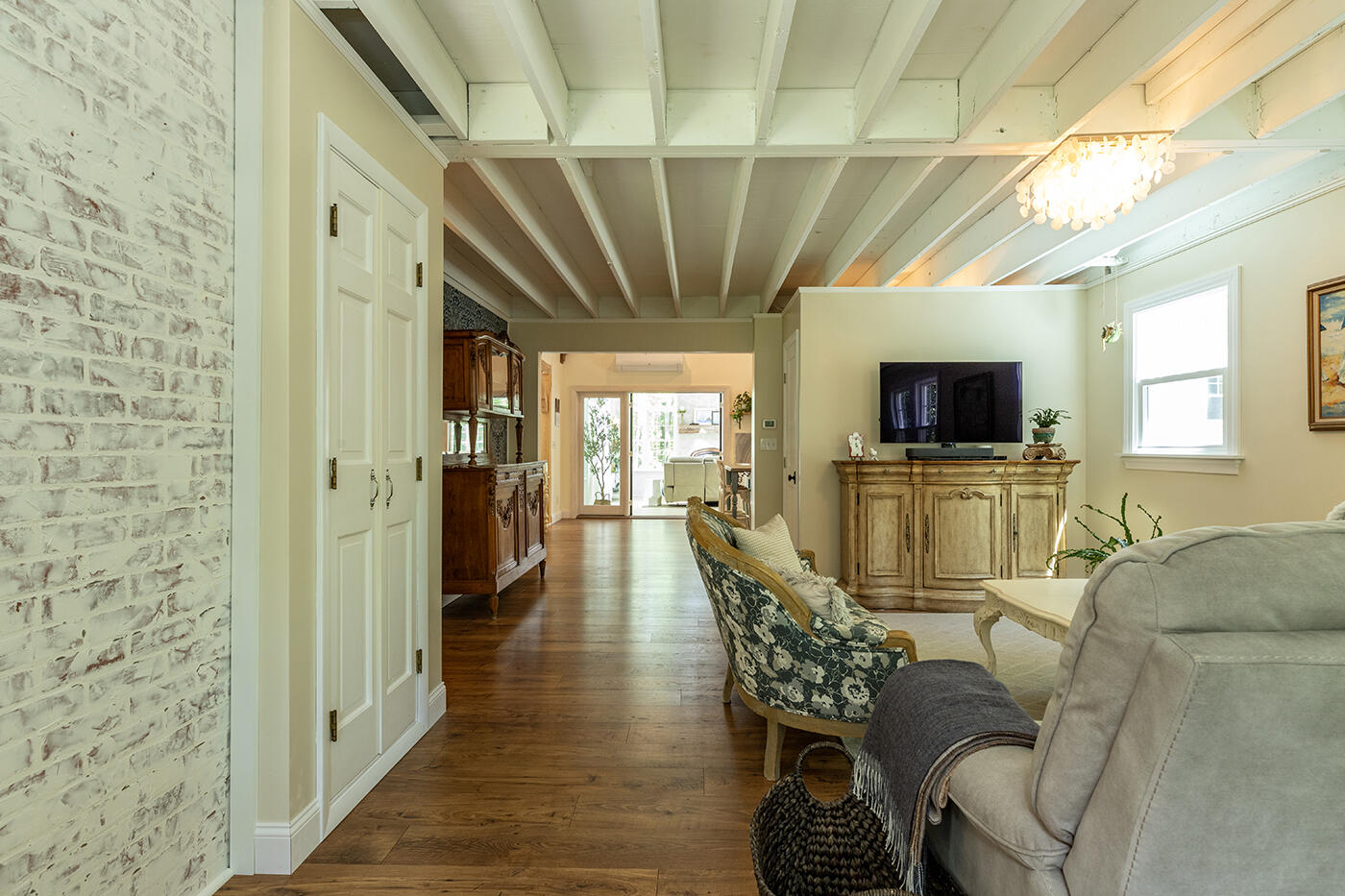 6 Seaport Drive