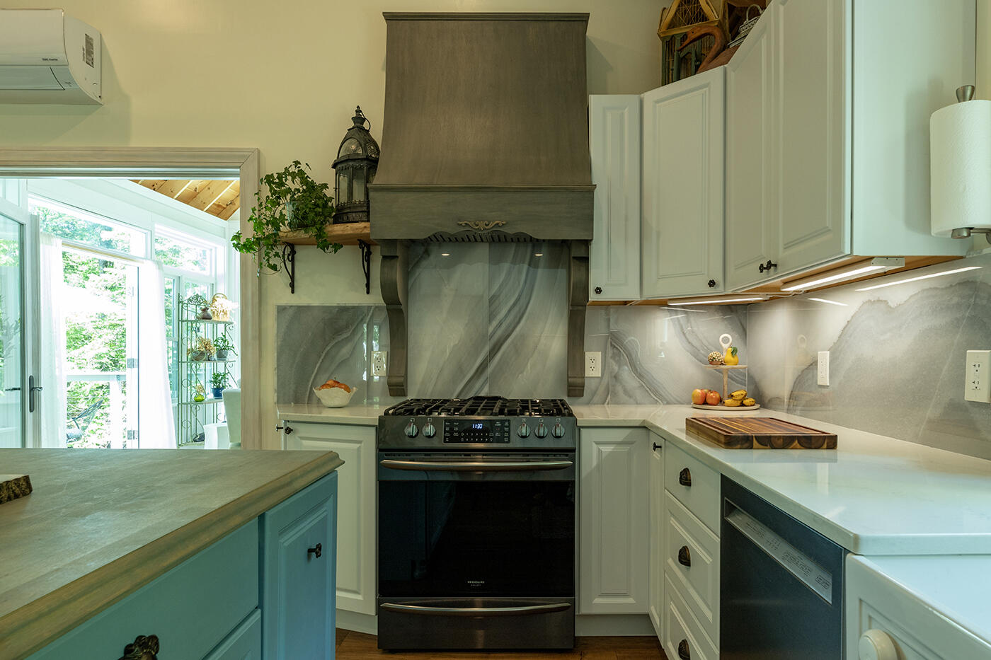 6 Seaport Drive