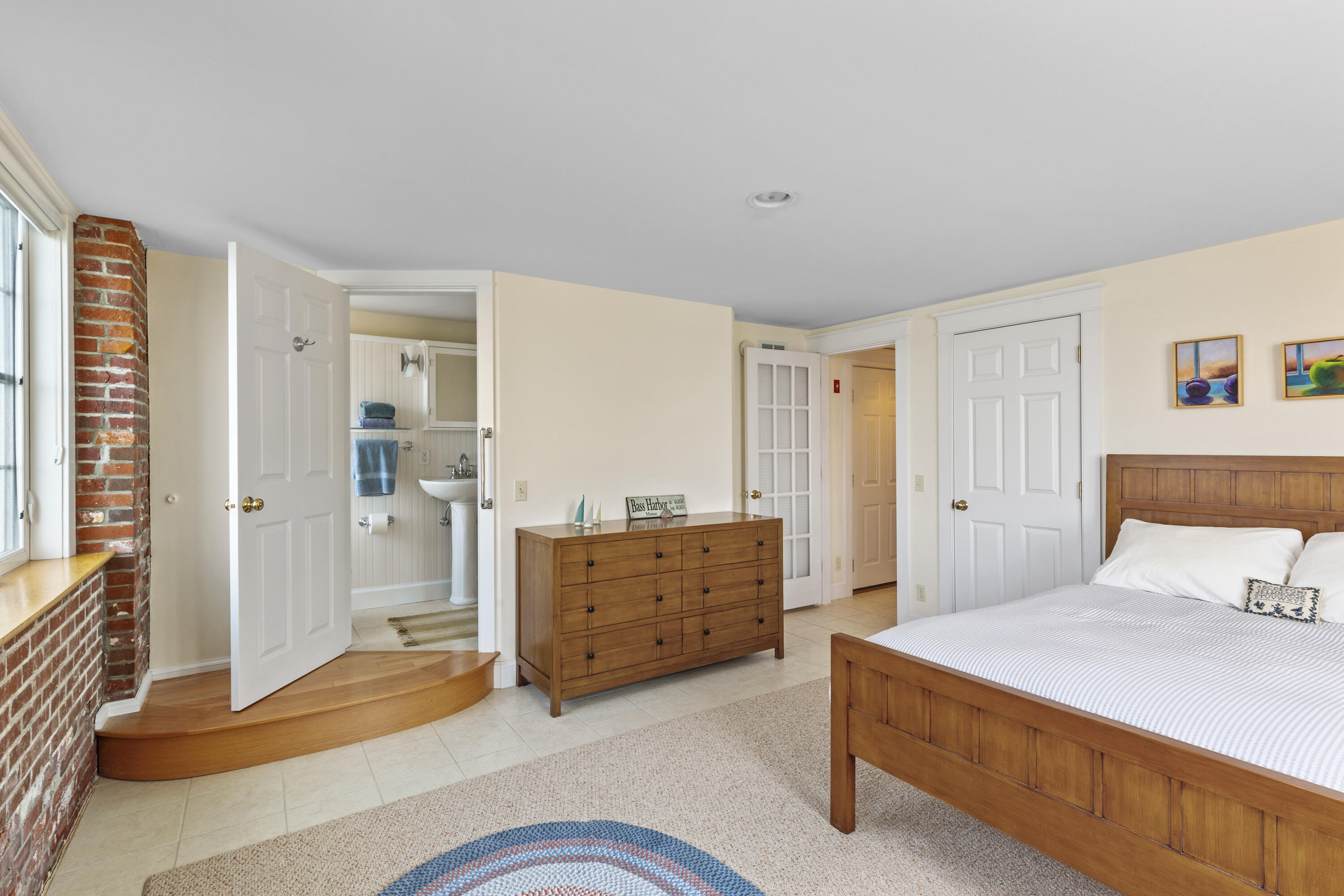 5A Granville Road, 1