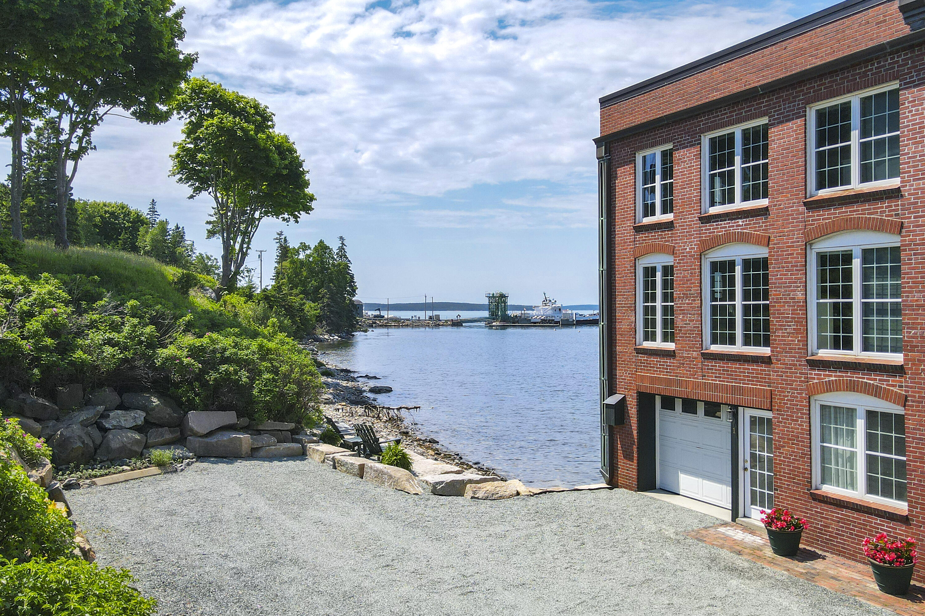 5A Granville Road, 1