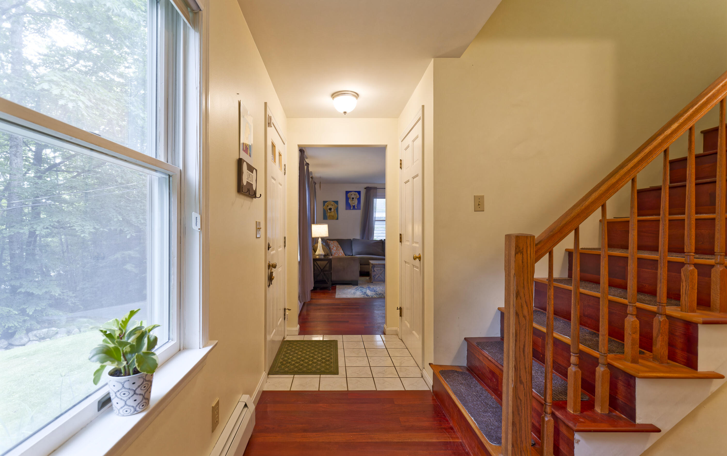10 Blackthorne Lane