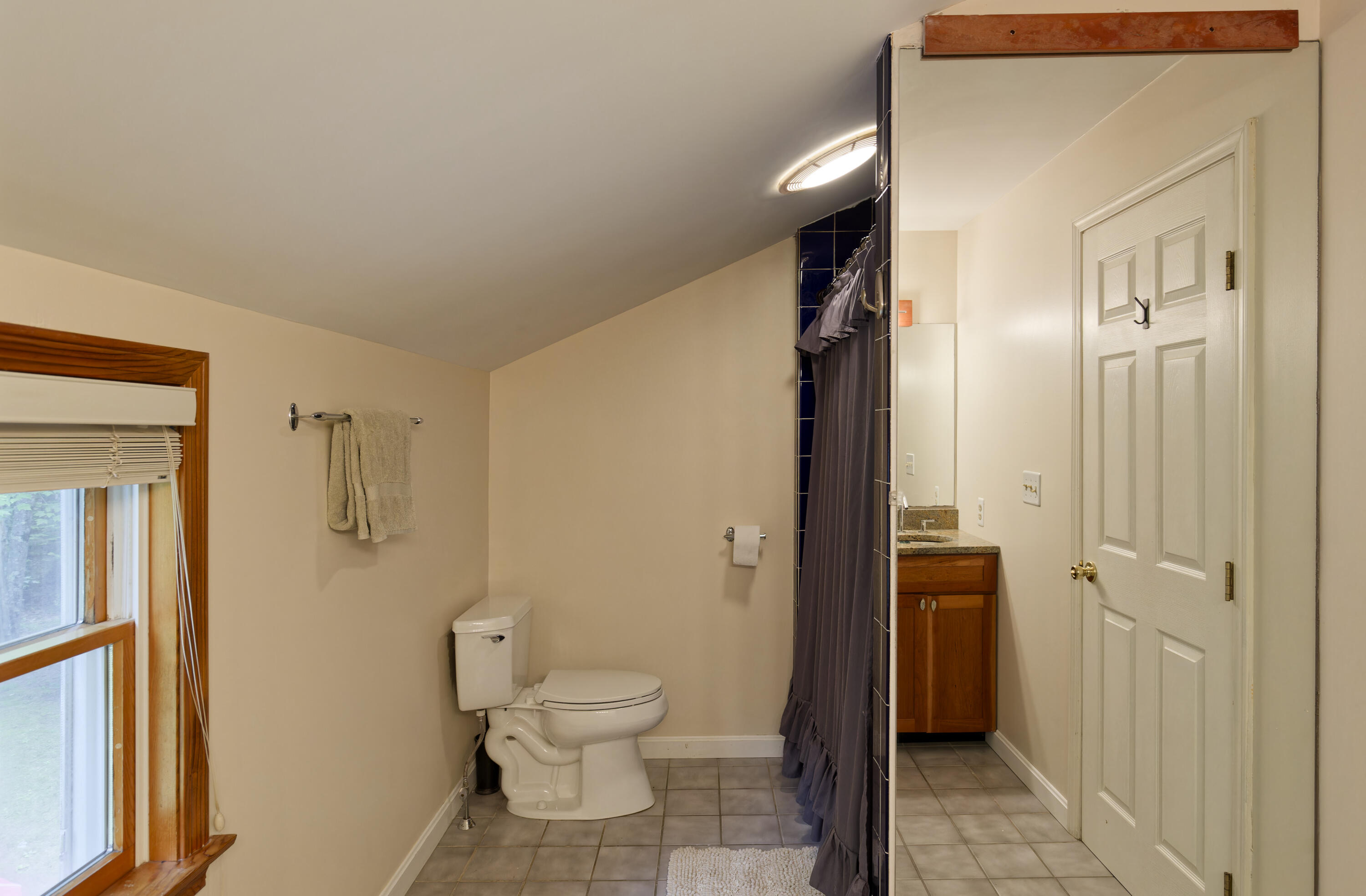 10 Blackthorne Lane
