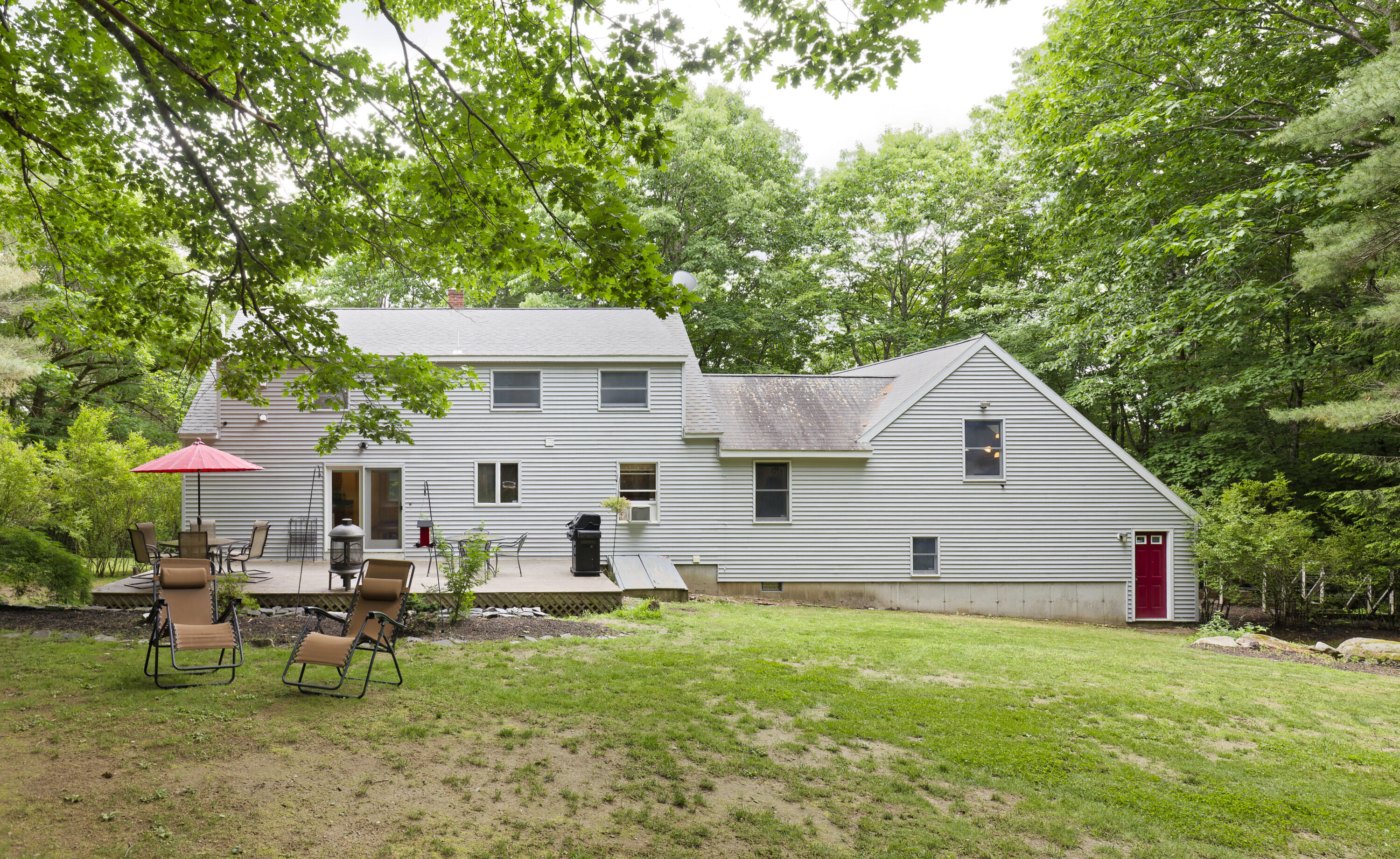 10 Blackthorne Lane