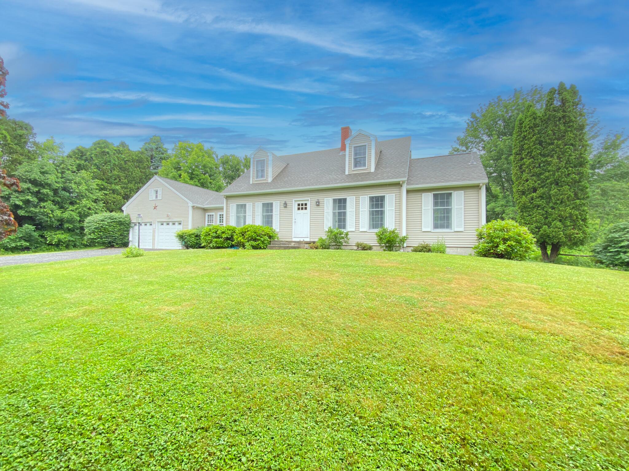 22 Old County Road