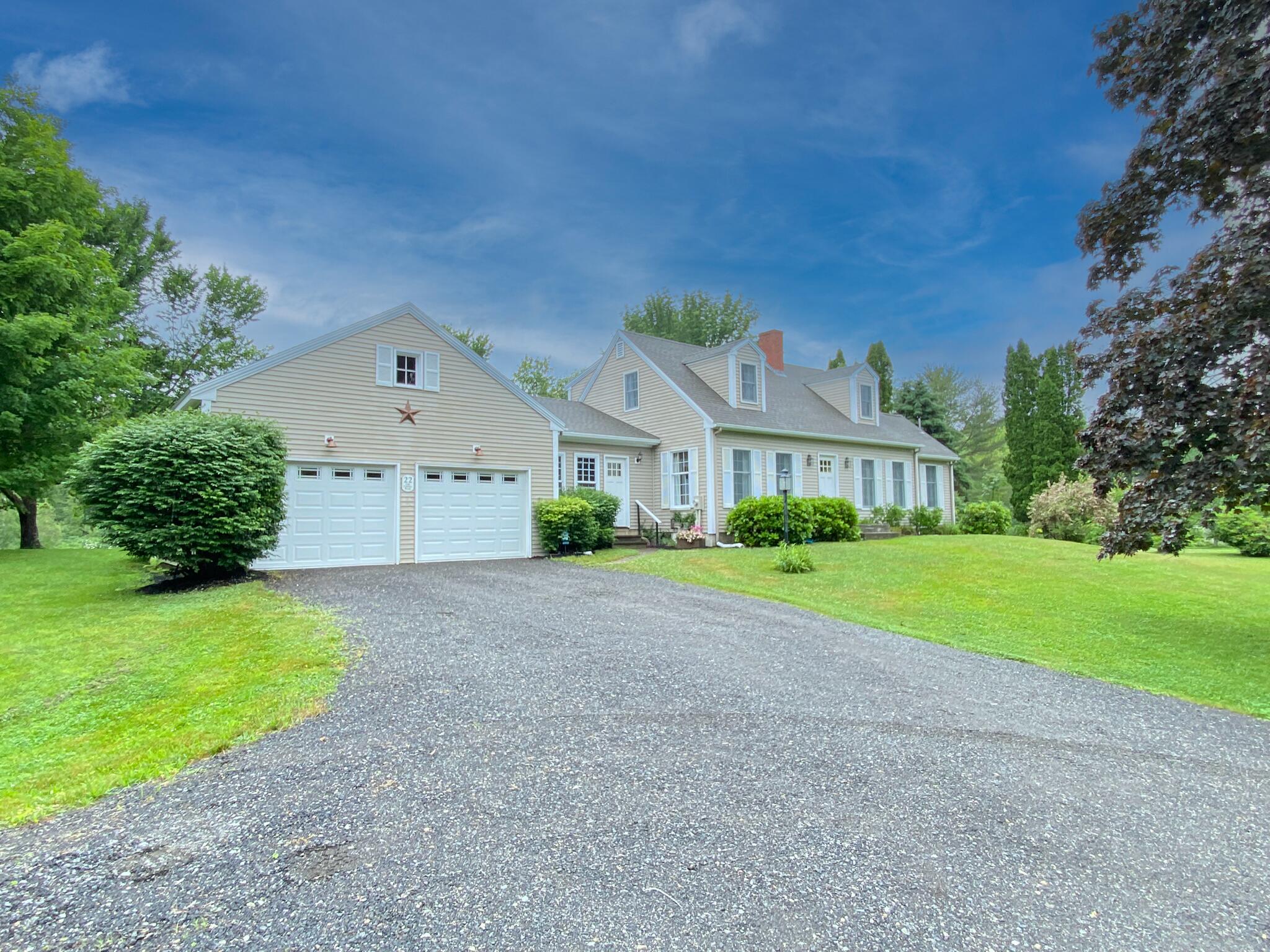 22 Old County Road