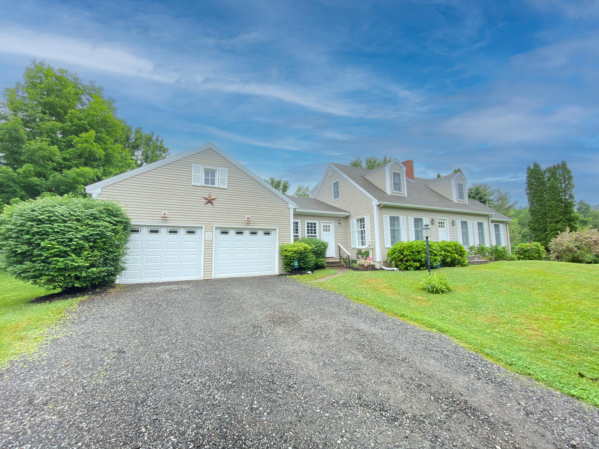 22 Old County Road