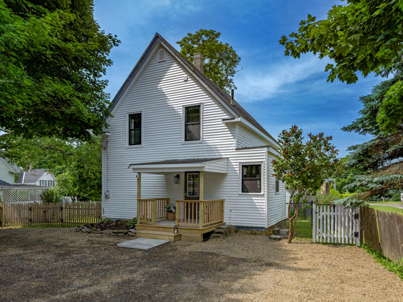 4 Birch Street Place
