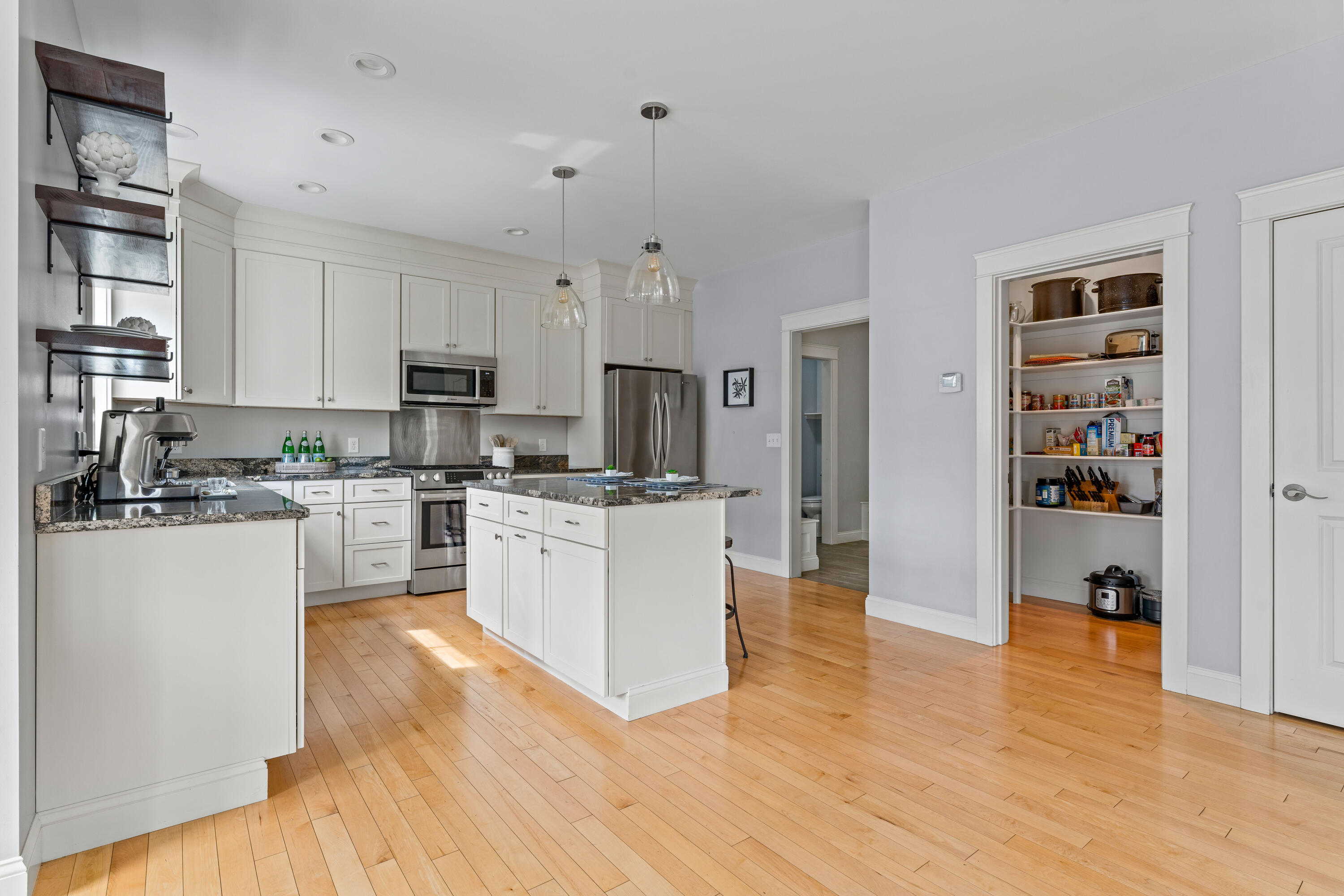 2 Franklin Circle