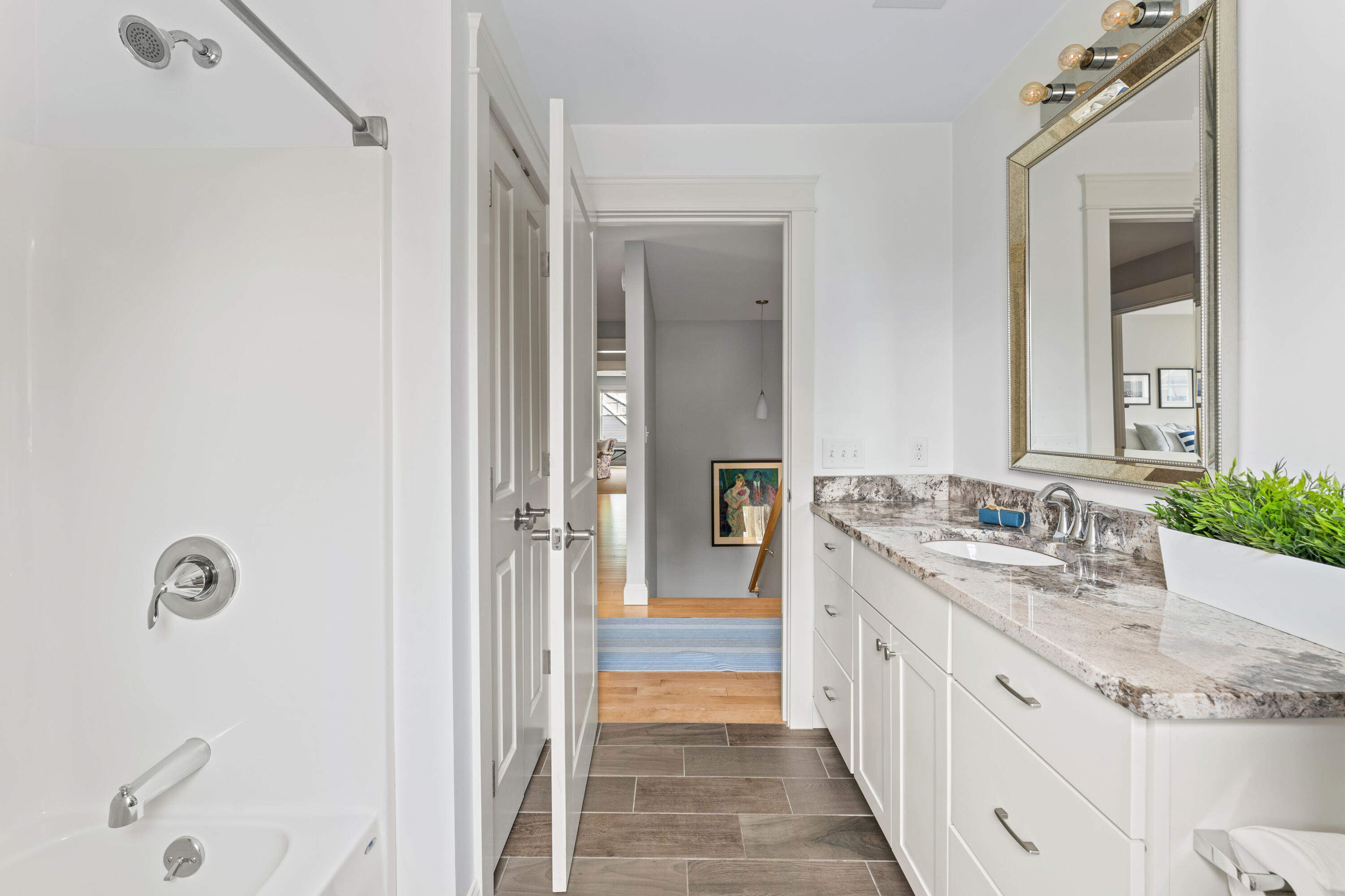 2 Franklin Circle