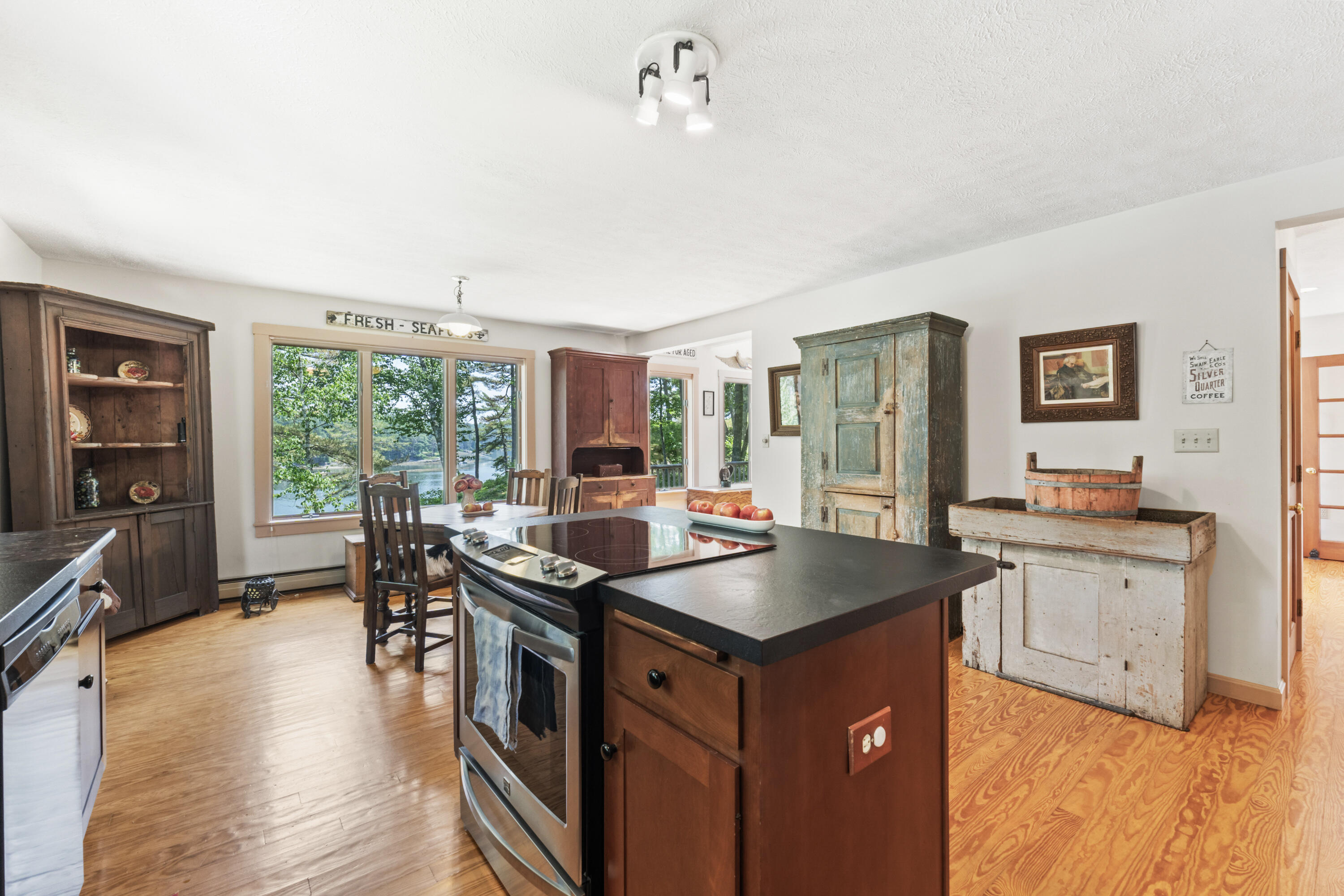 440 Mountain Road