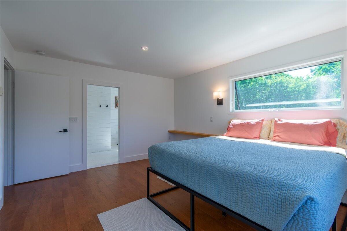 54 S Ridge Drive