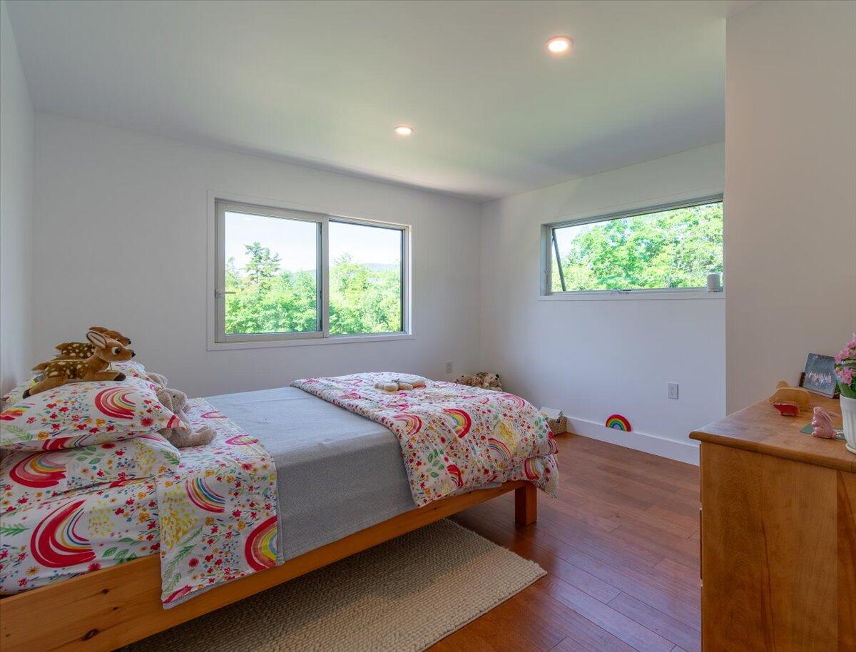 54 S Ridge Drive