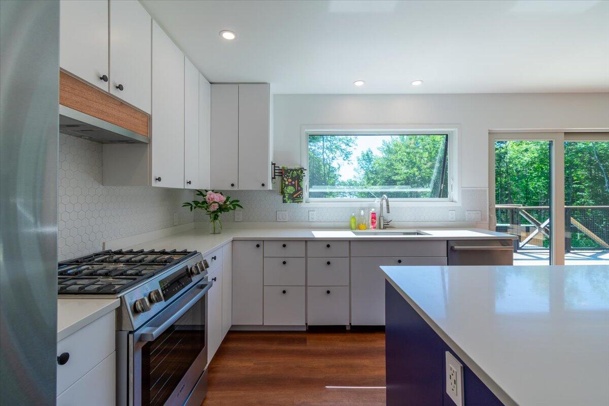 54 S Ridge Drive