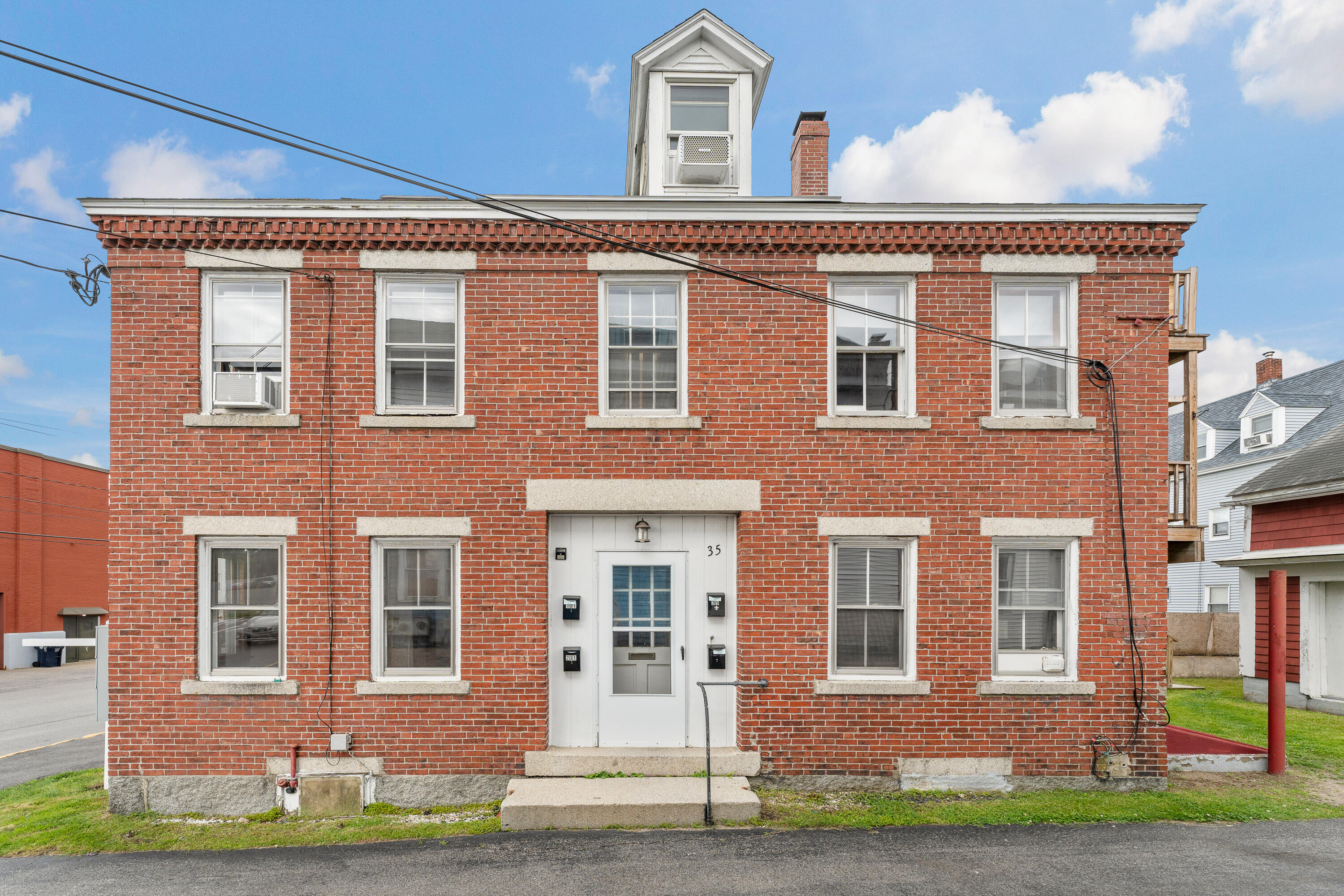 35 Foss Street