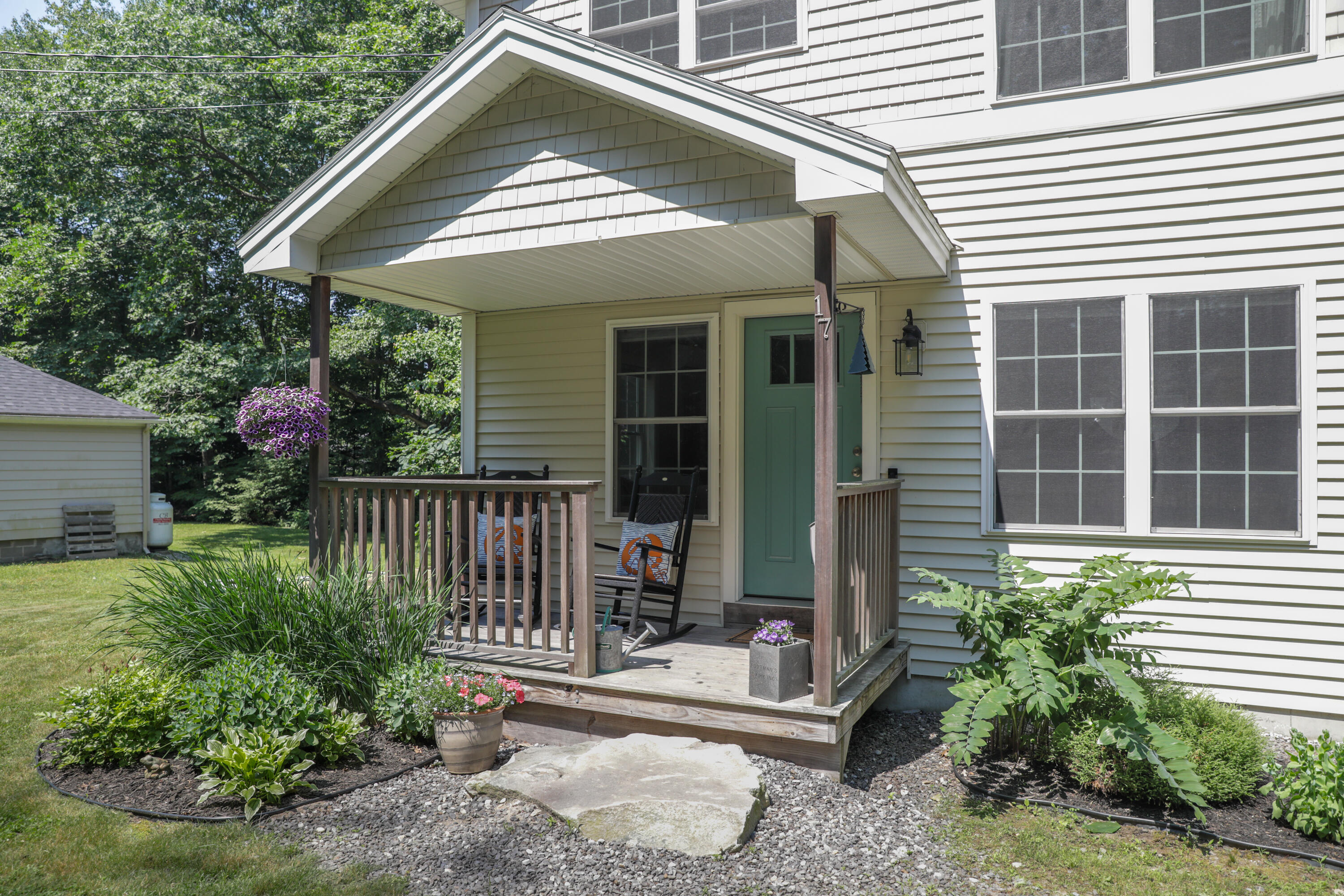 17 Oak Avenue