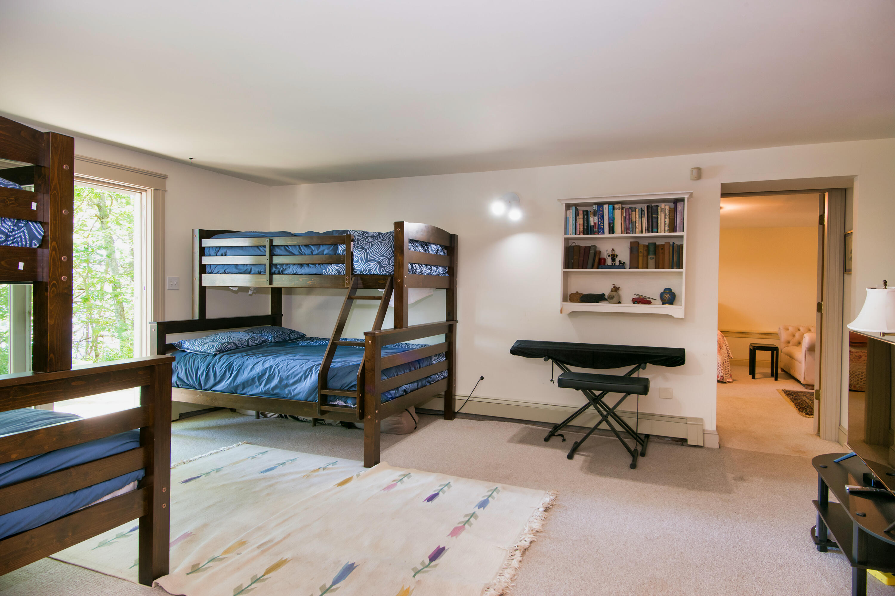 21 Landing Way