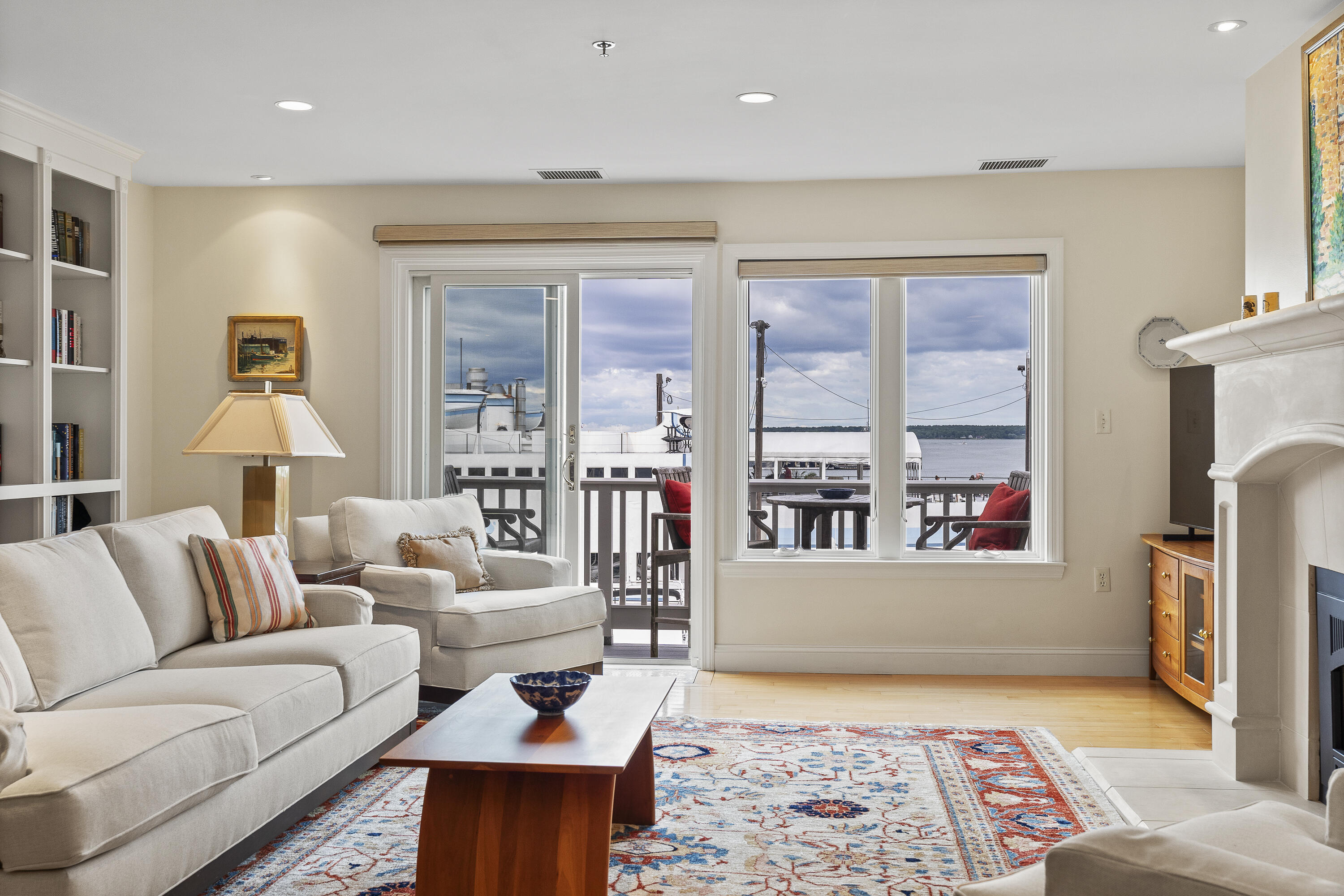 306 Chandlers Wharf, 306