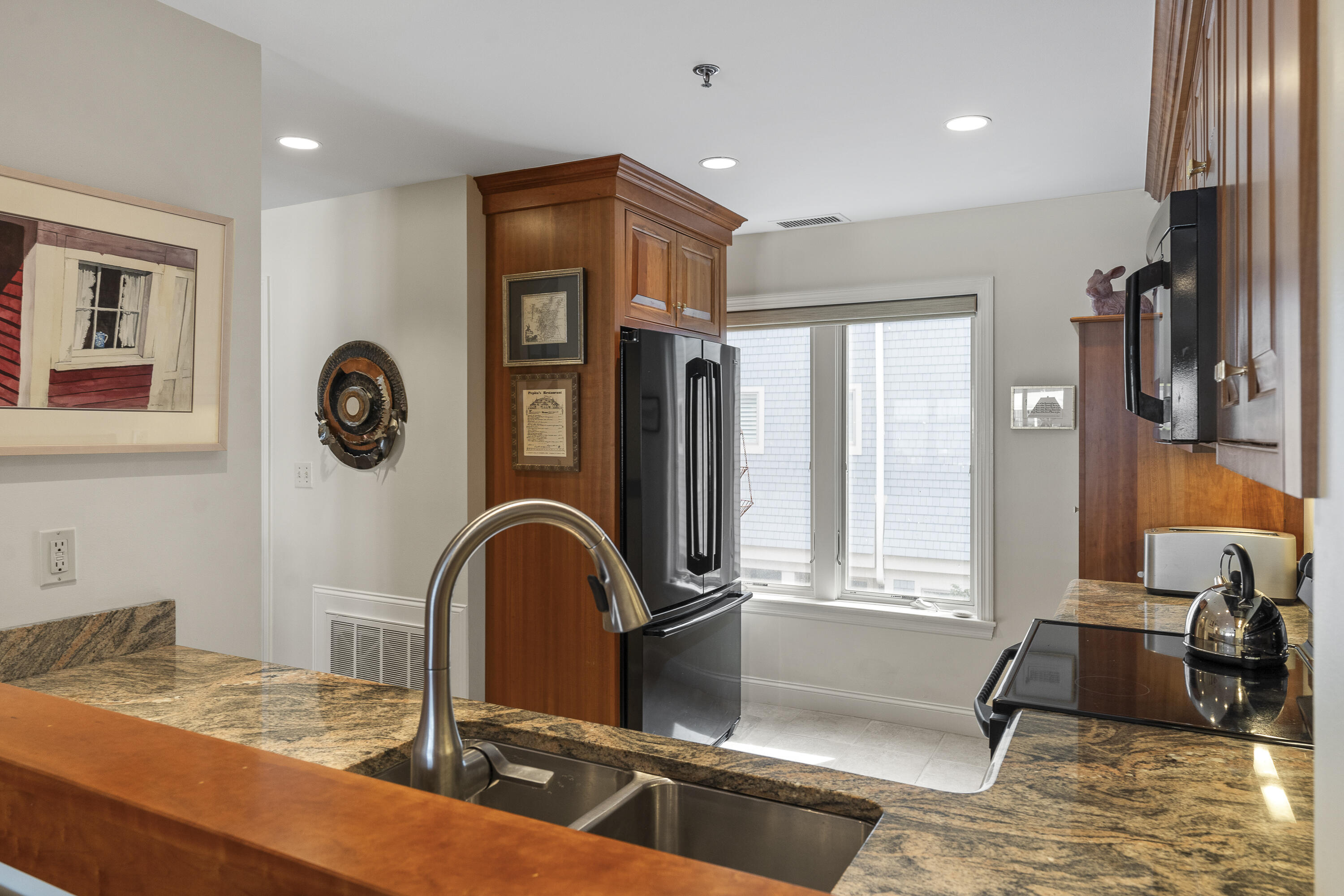 306 Chandlers Wharf, 306