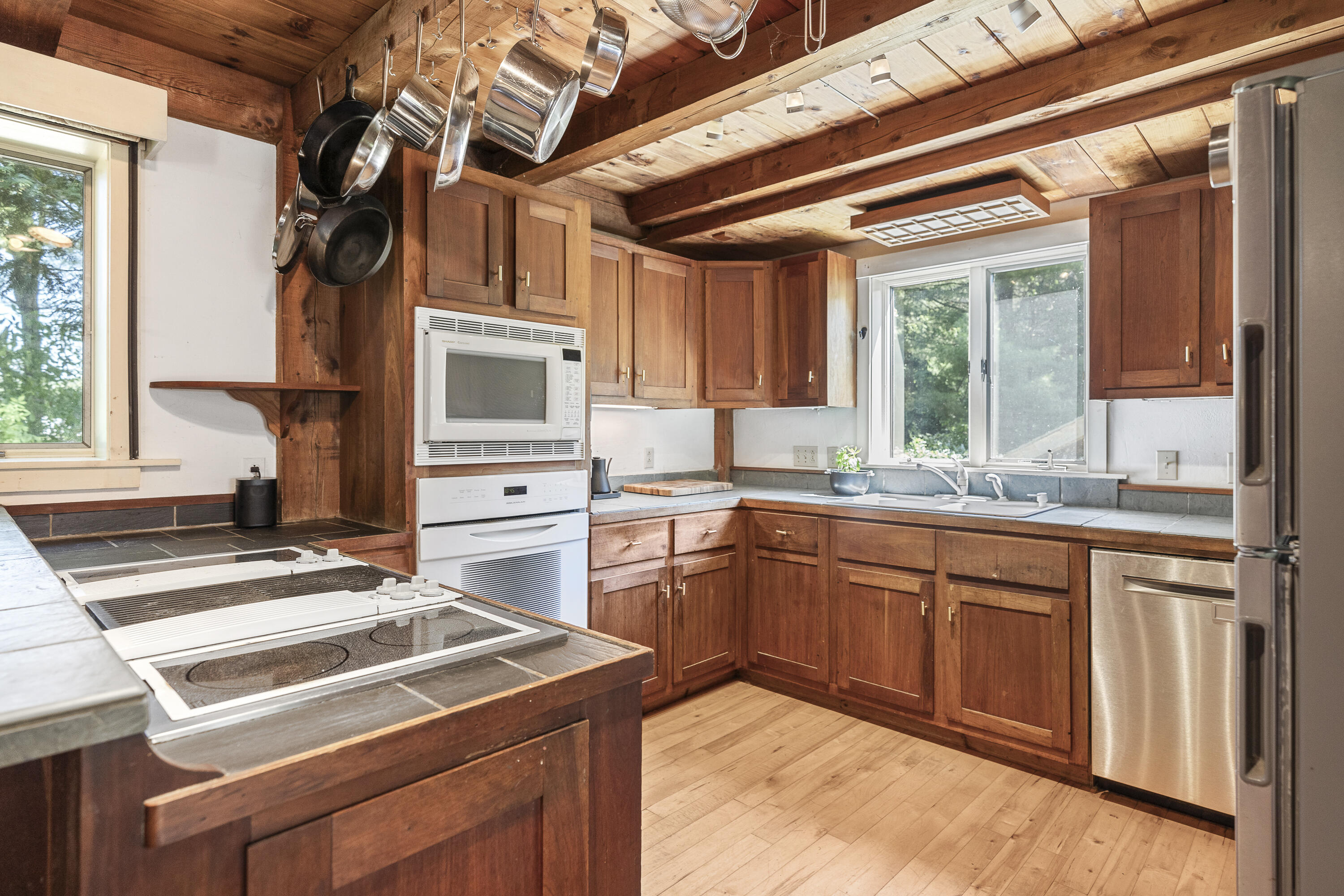 513 Browns Point Road