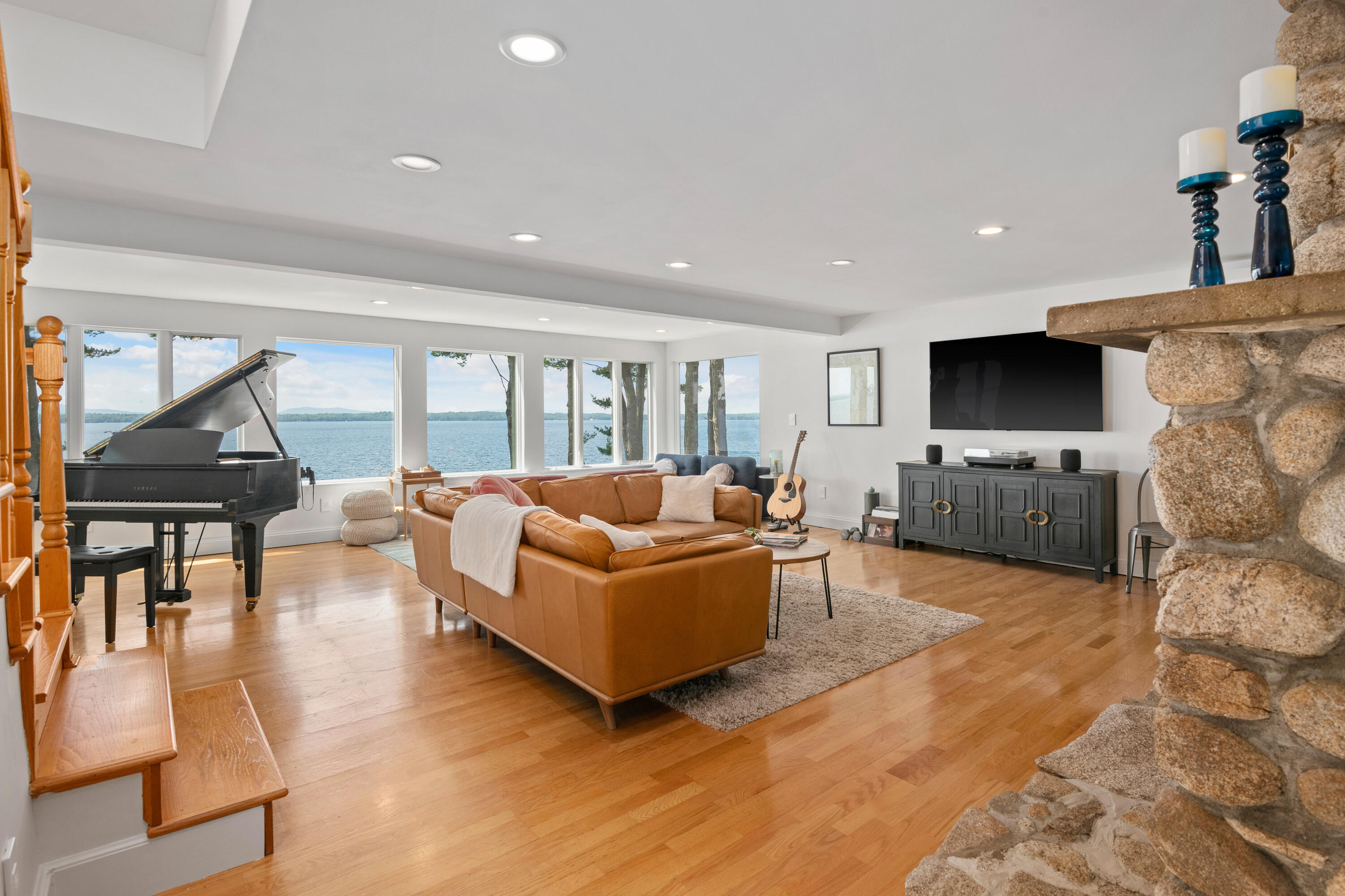 2 Lake Avenue