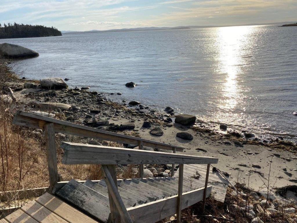 64 Back Shore Road