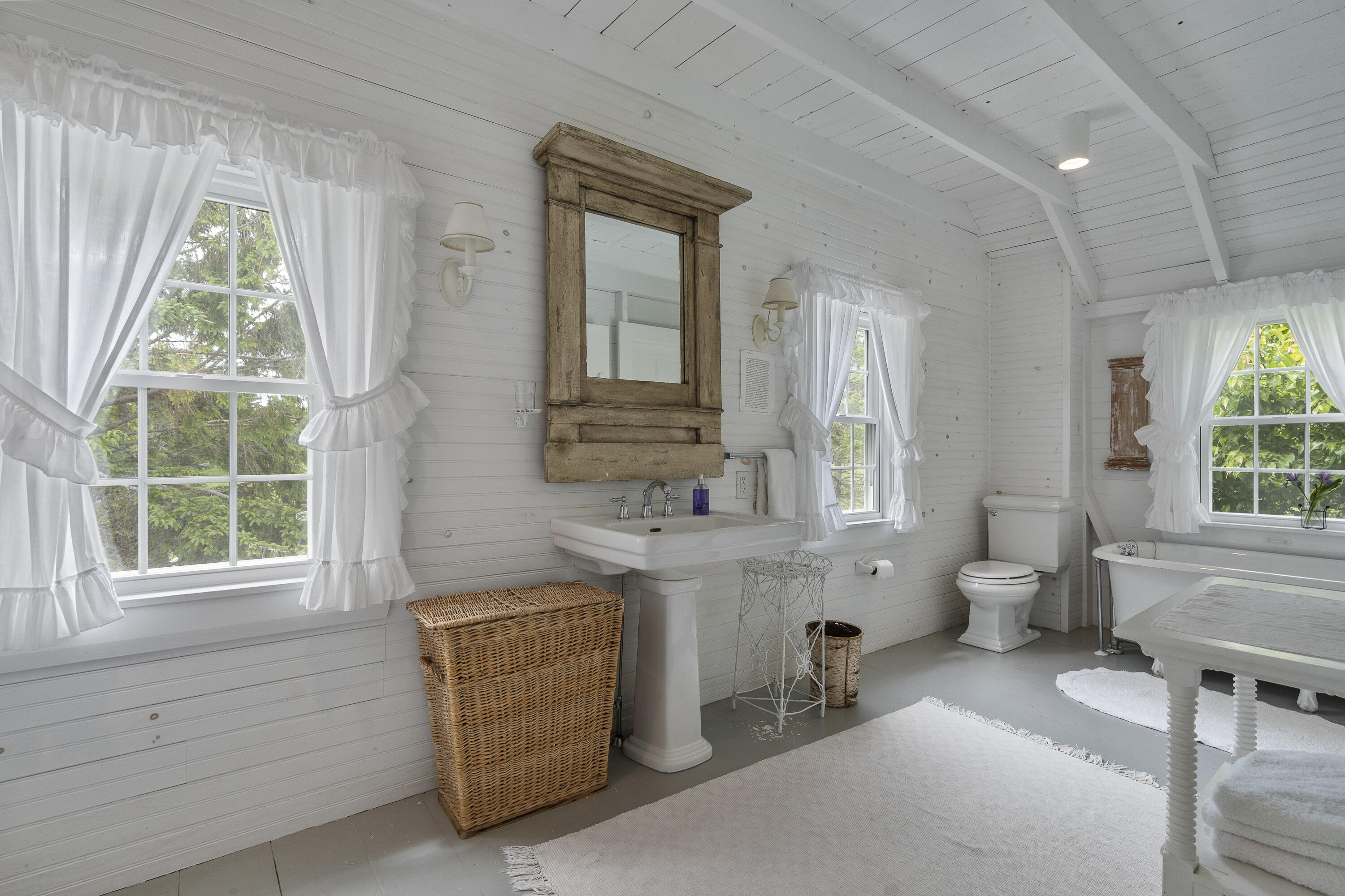 70 Pemaquid Loop Road