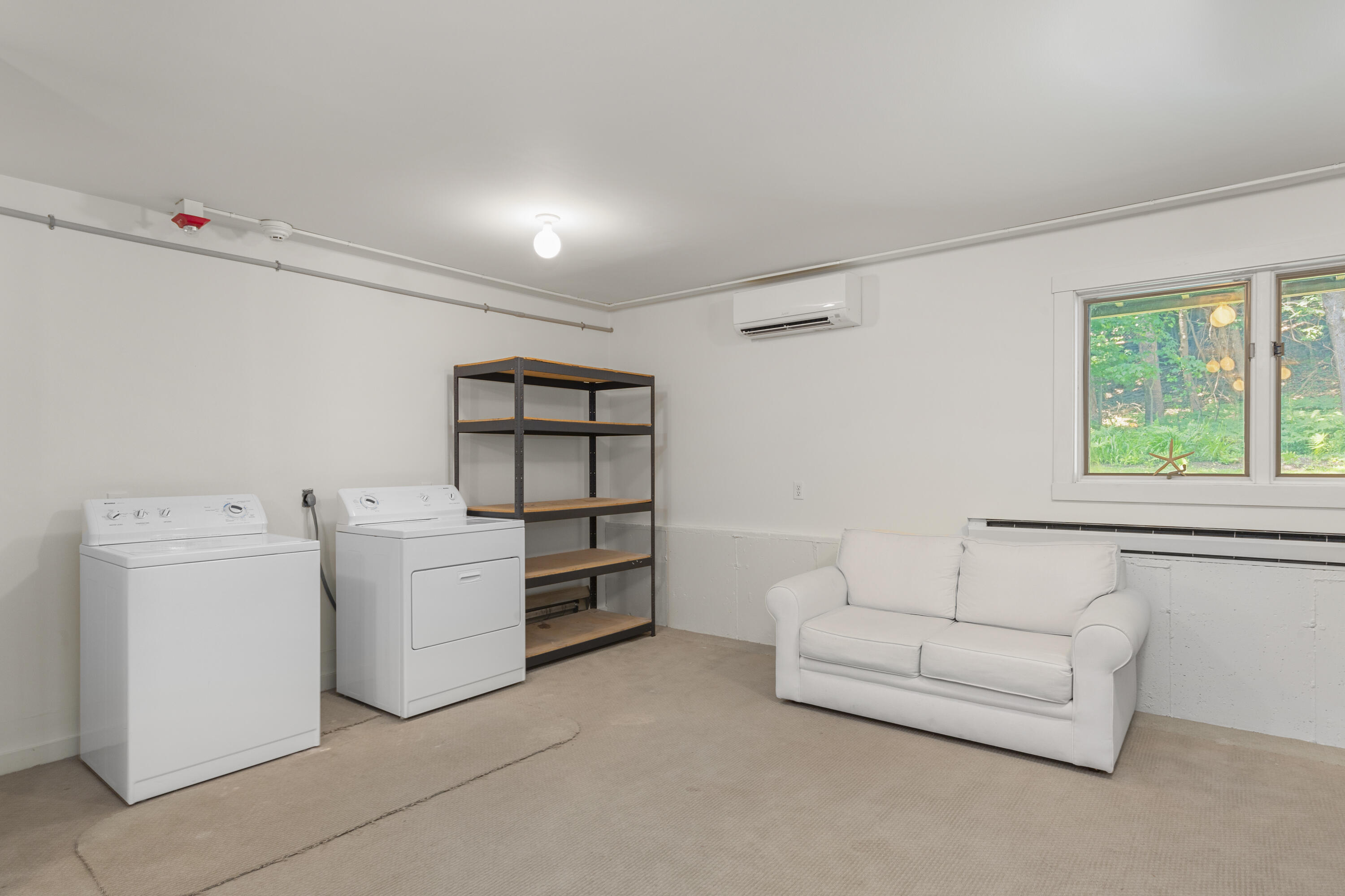 10 Robinson Lane, 11