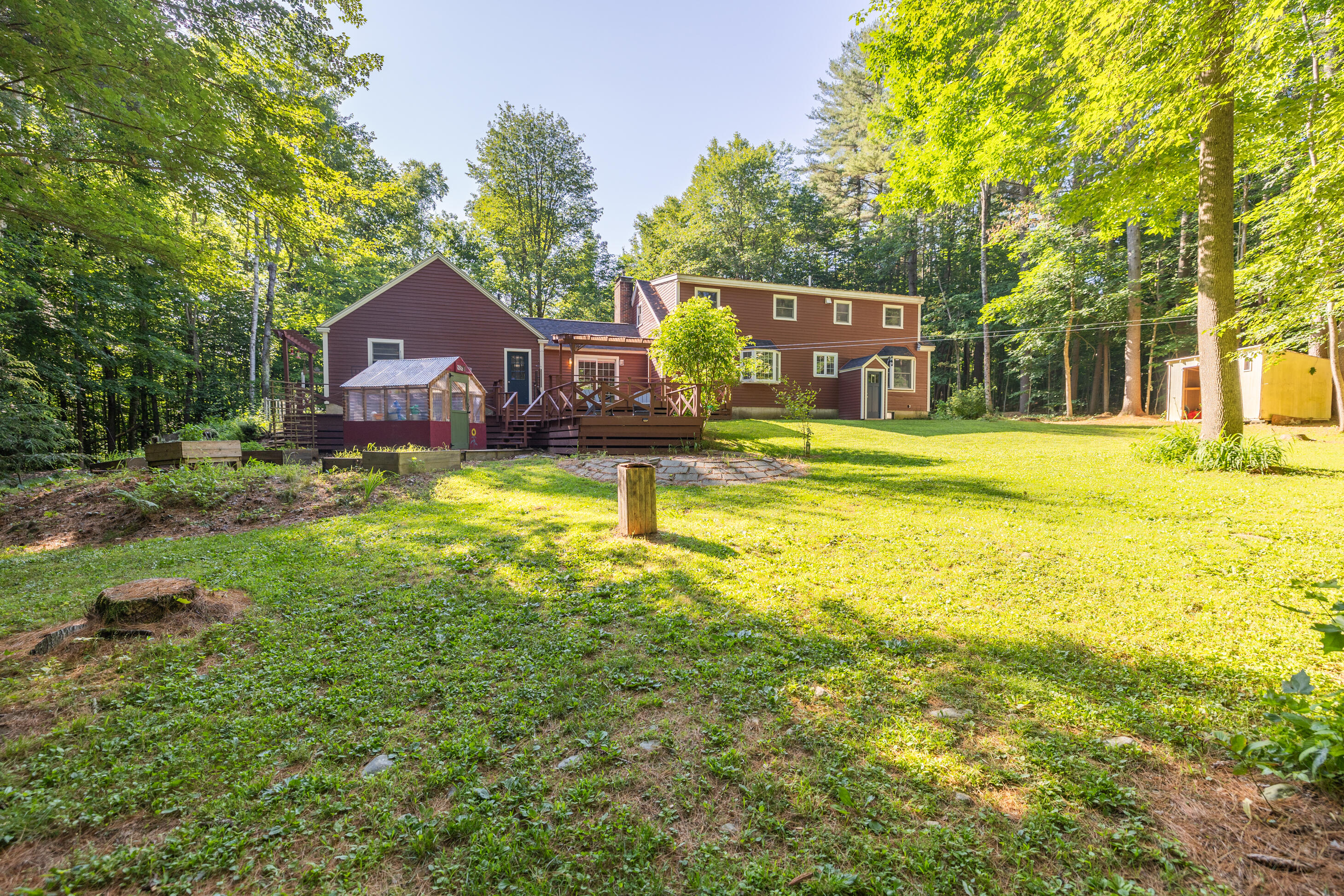 185 Pond Road