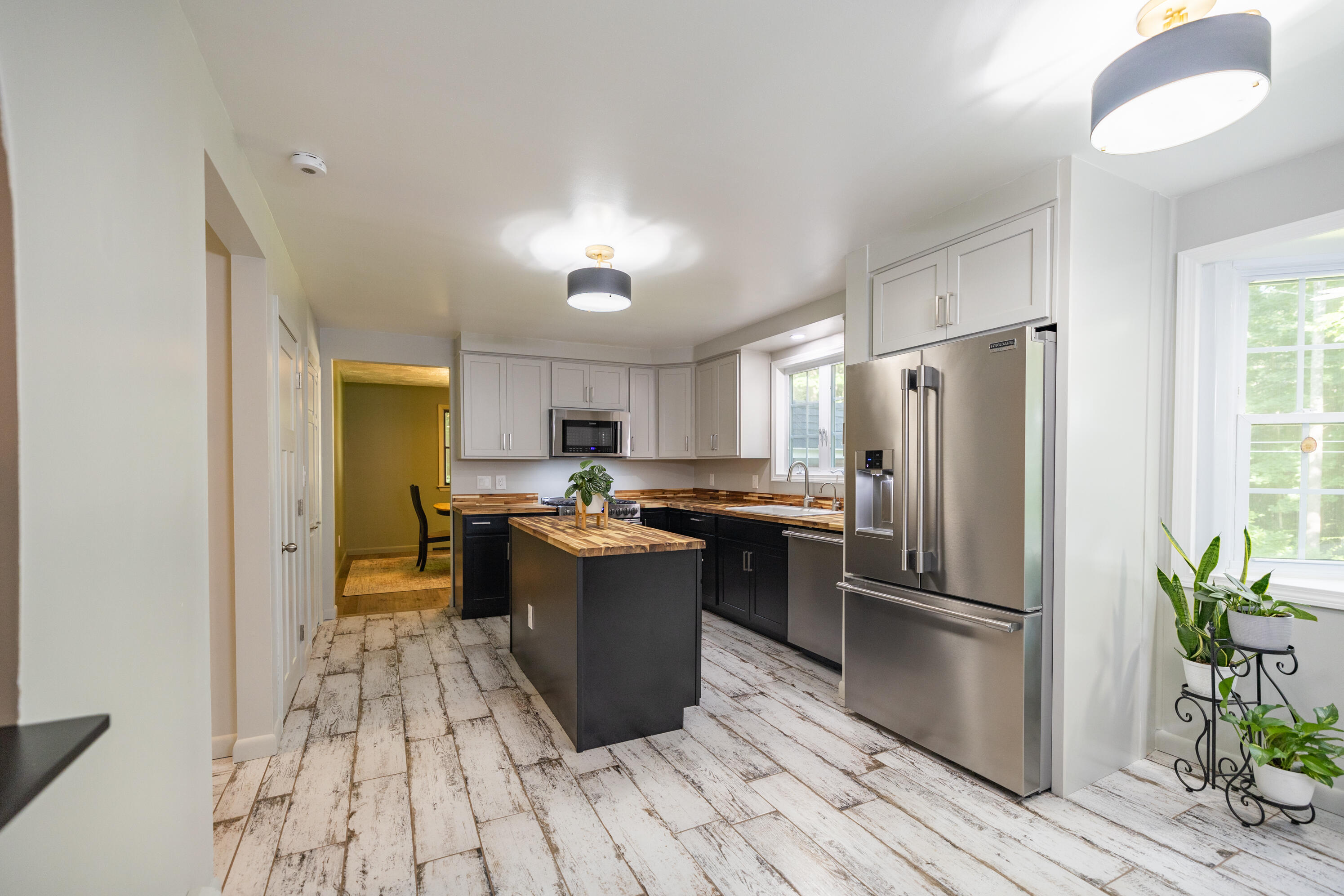 185 Pond Road