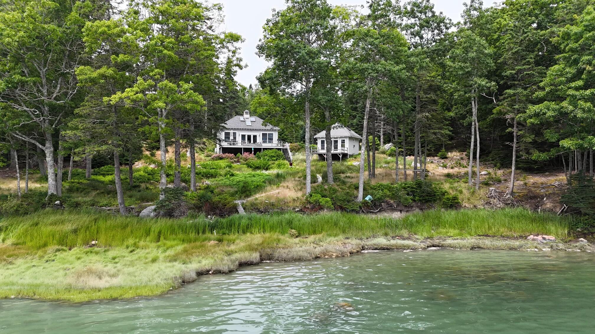 687 Sunshine Road