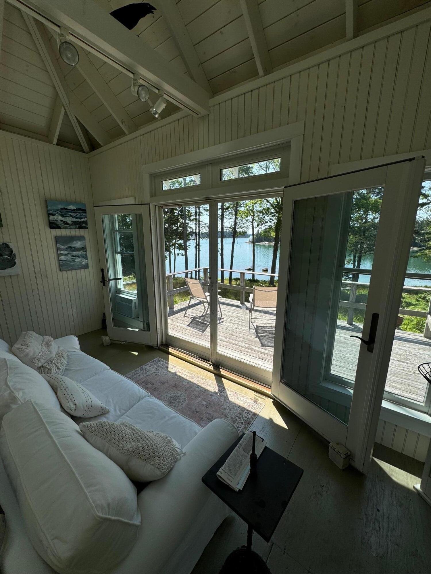 687 Sunshine Road