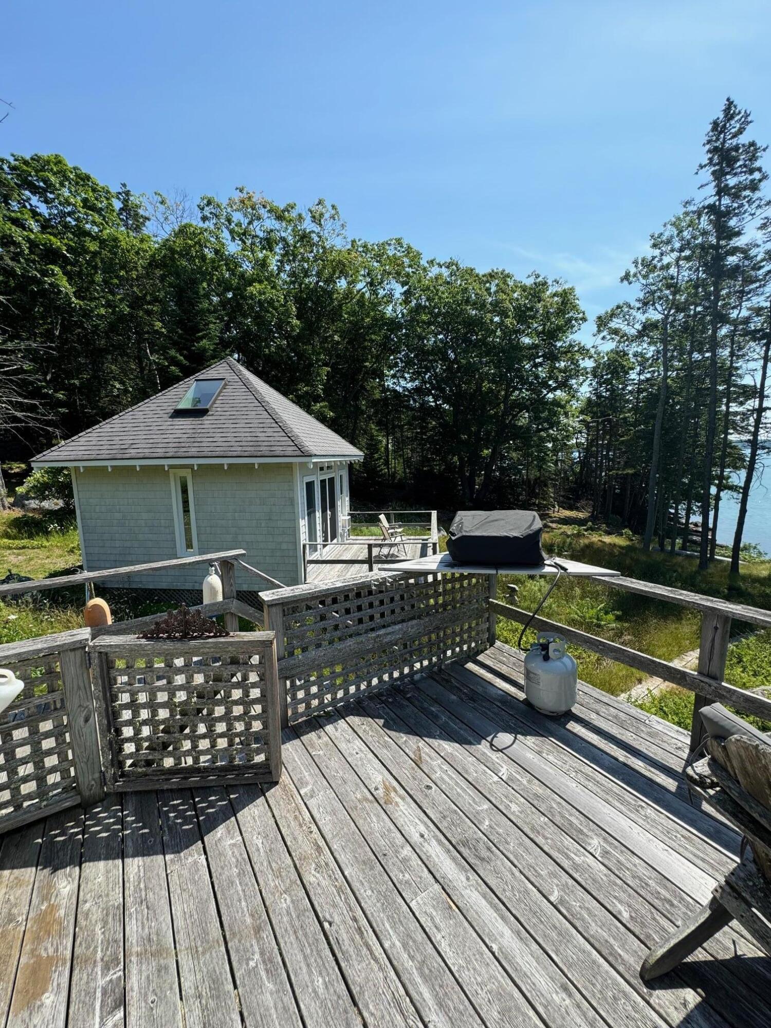 687 Sunshine Road