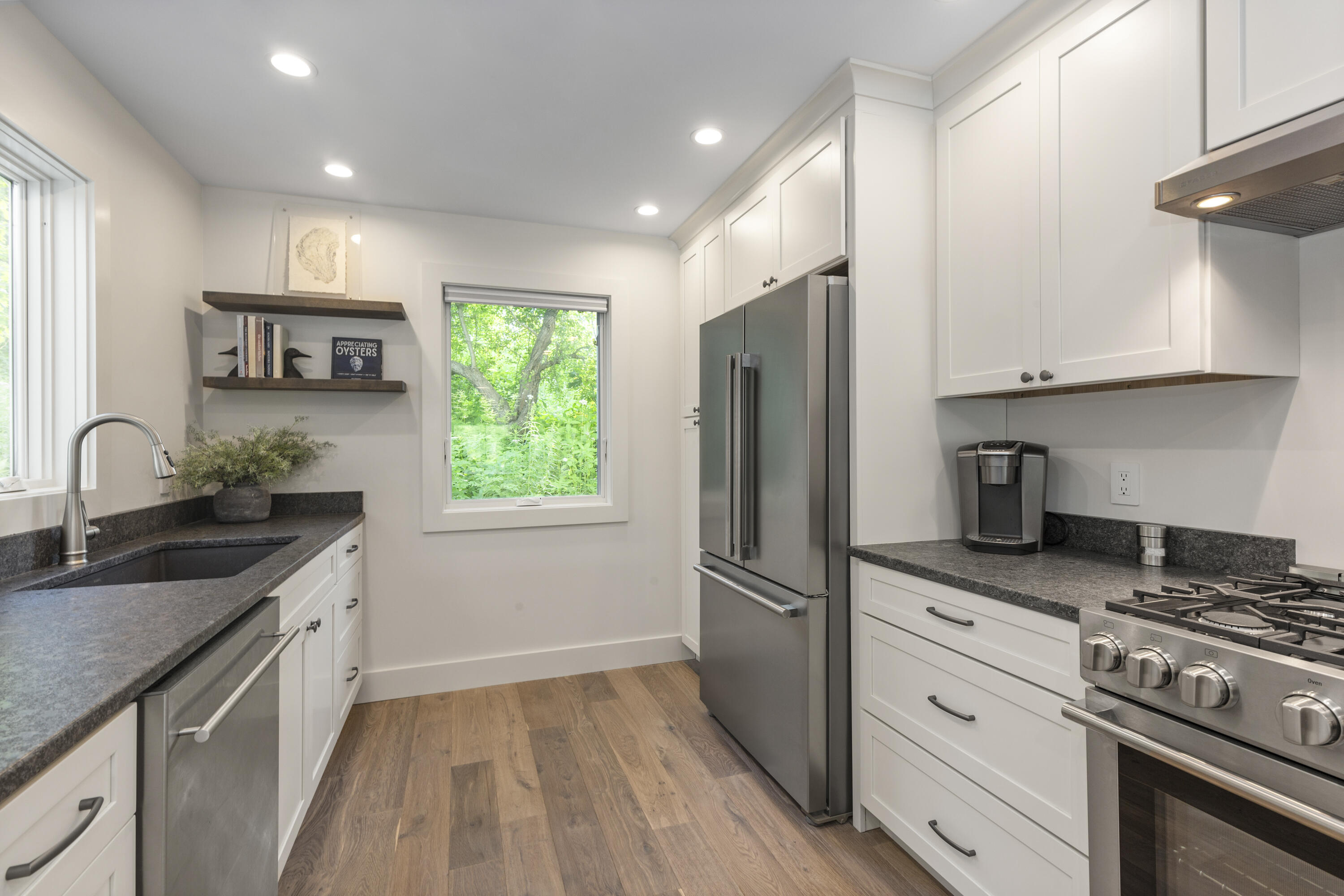 4 Harbor View Drive, 4