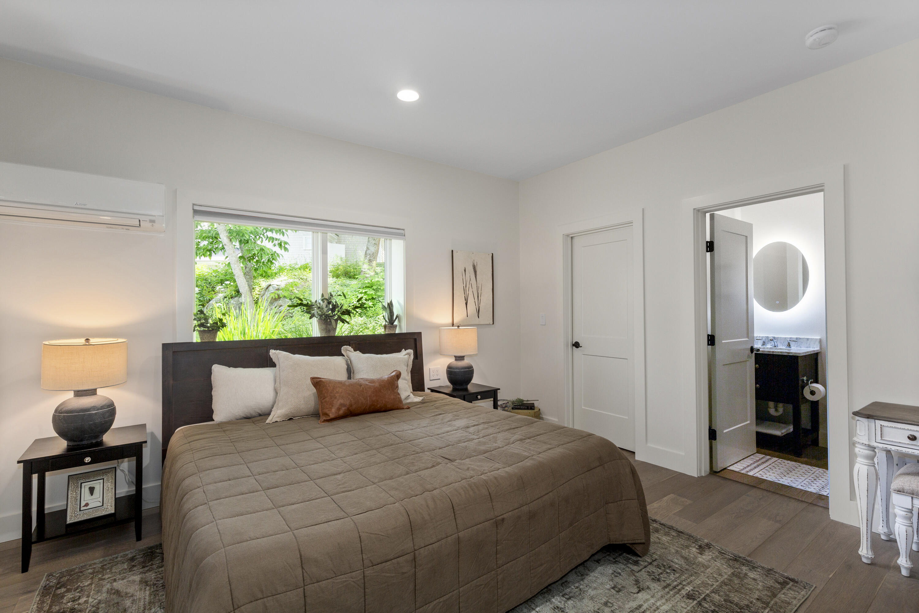 4 Harbor View Drive, 4