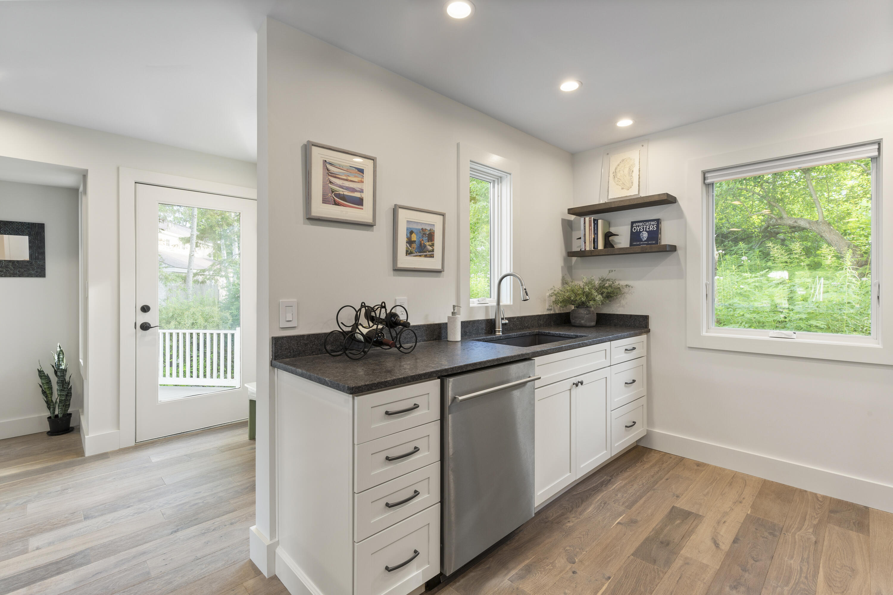 4 Harbor View Drive, 4