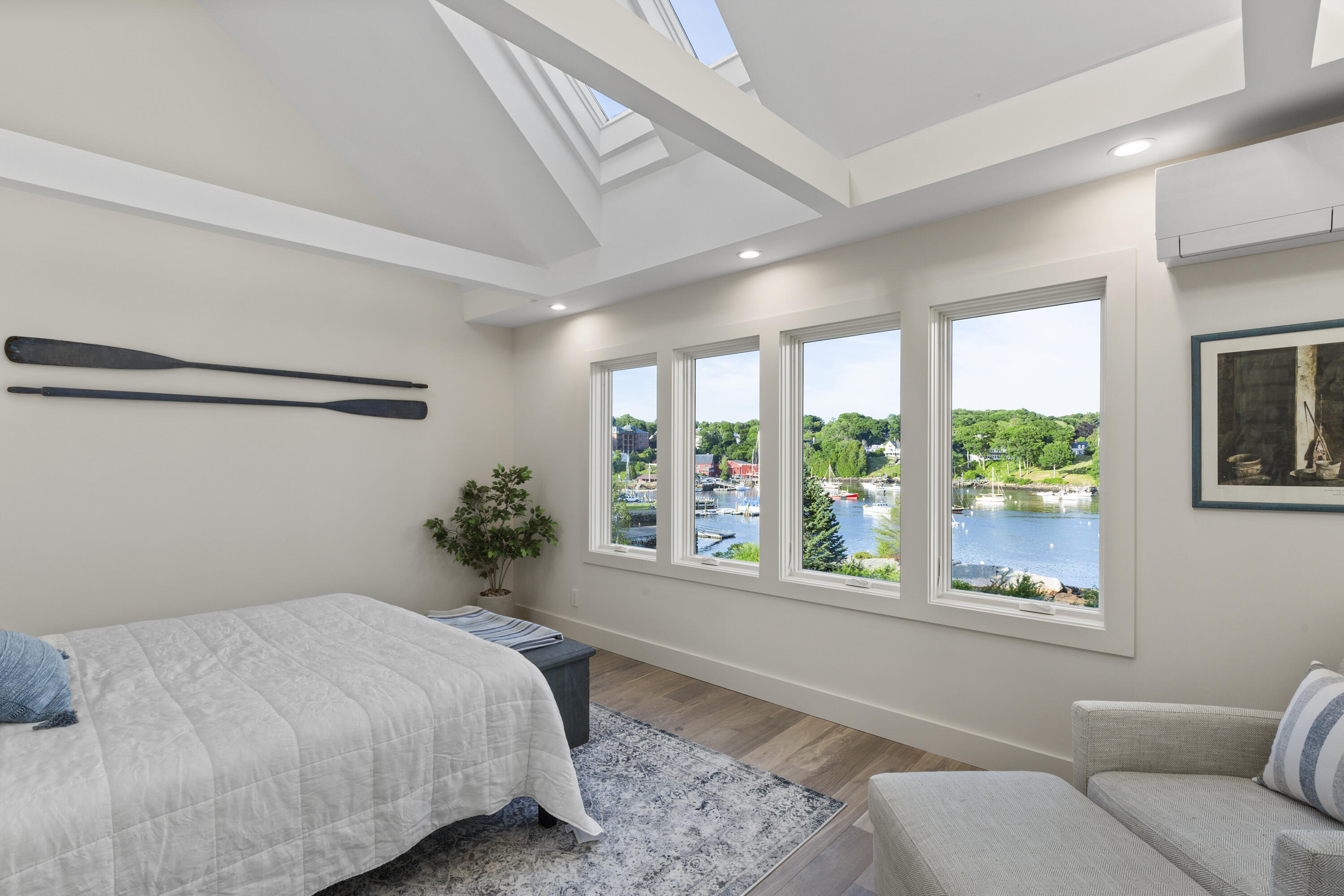 4 Harbor View Drive, 4