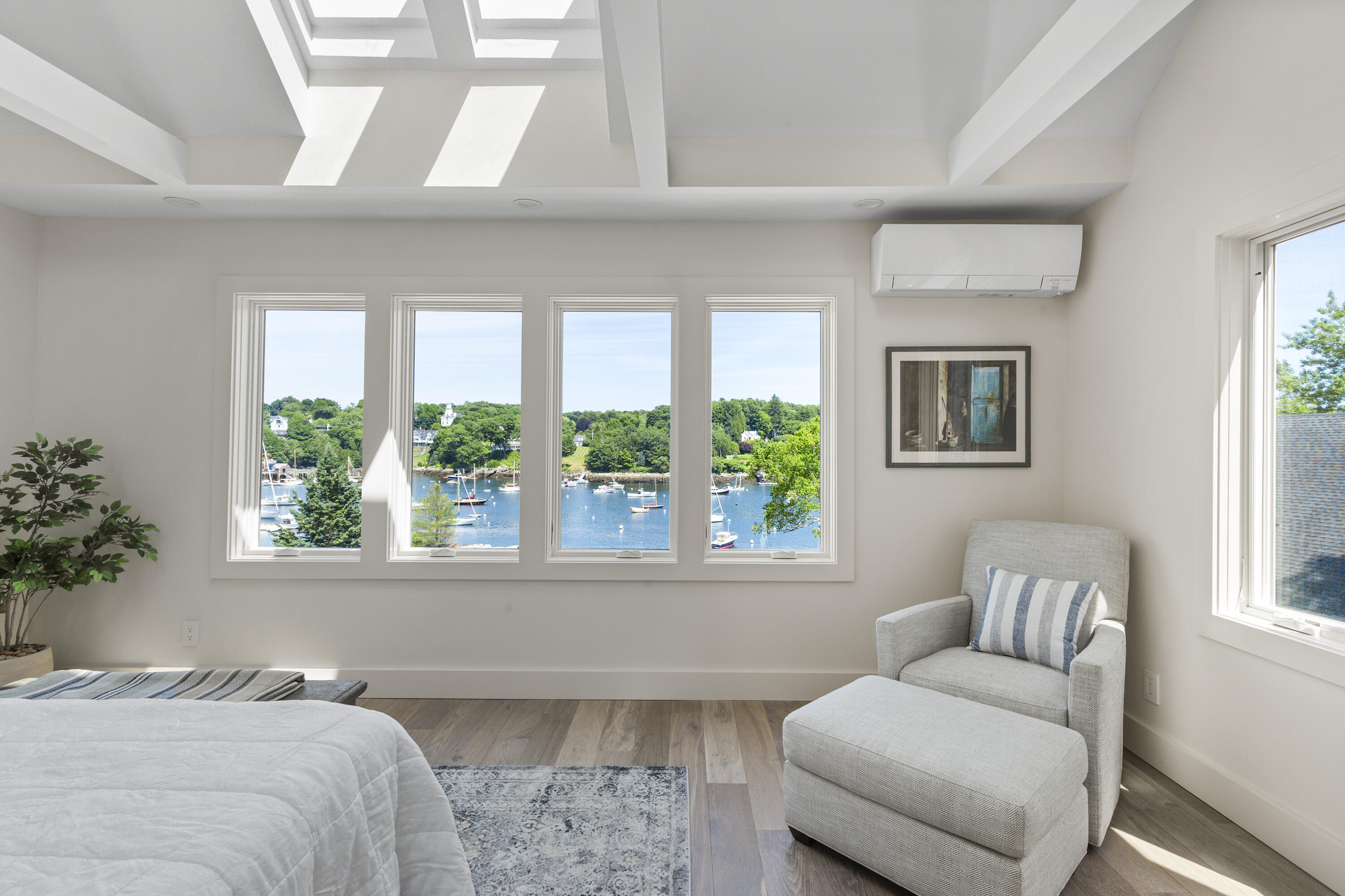 4 Harbor View Drive, 4
