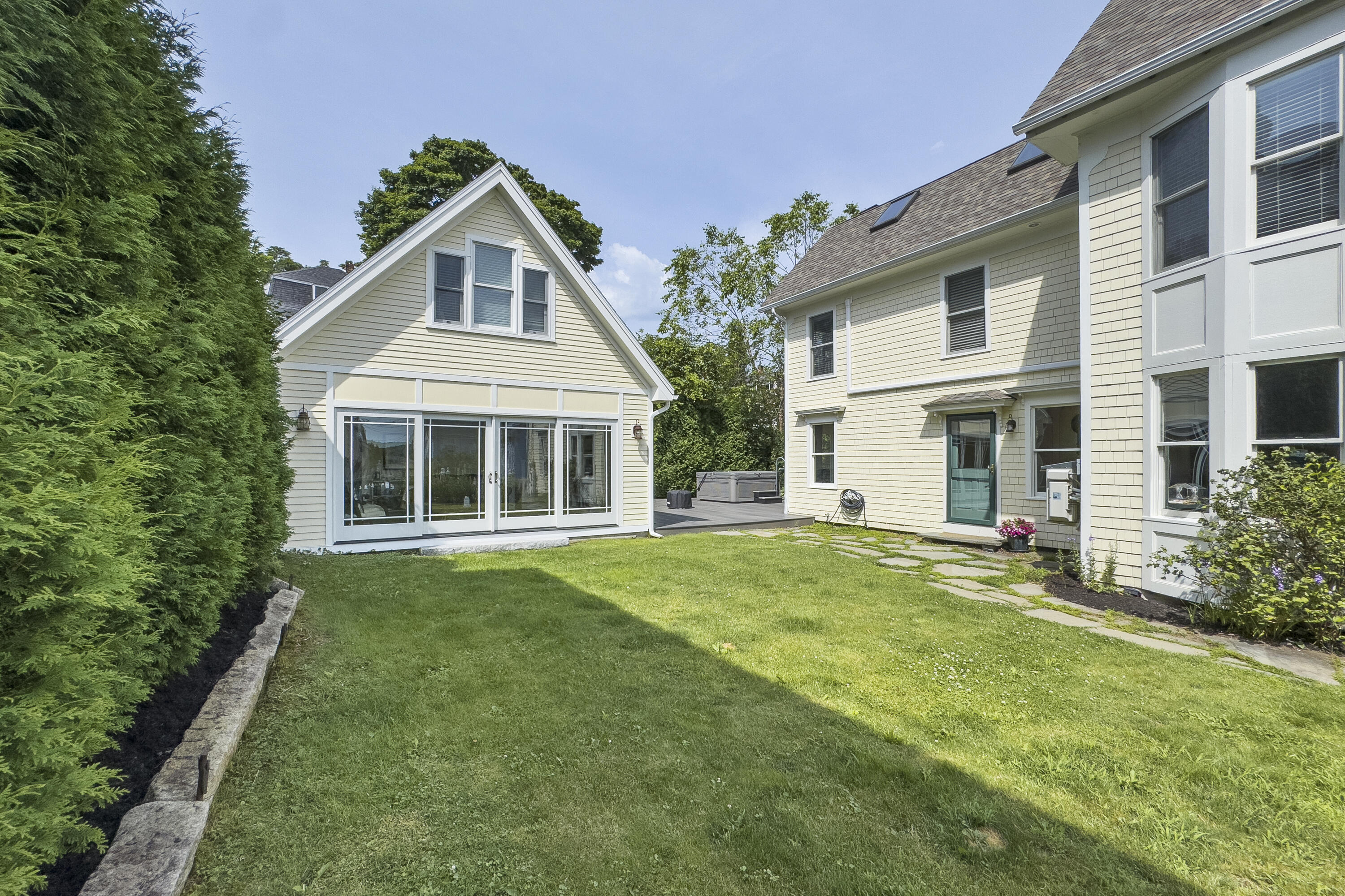 29 Bayview Street
