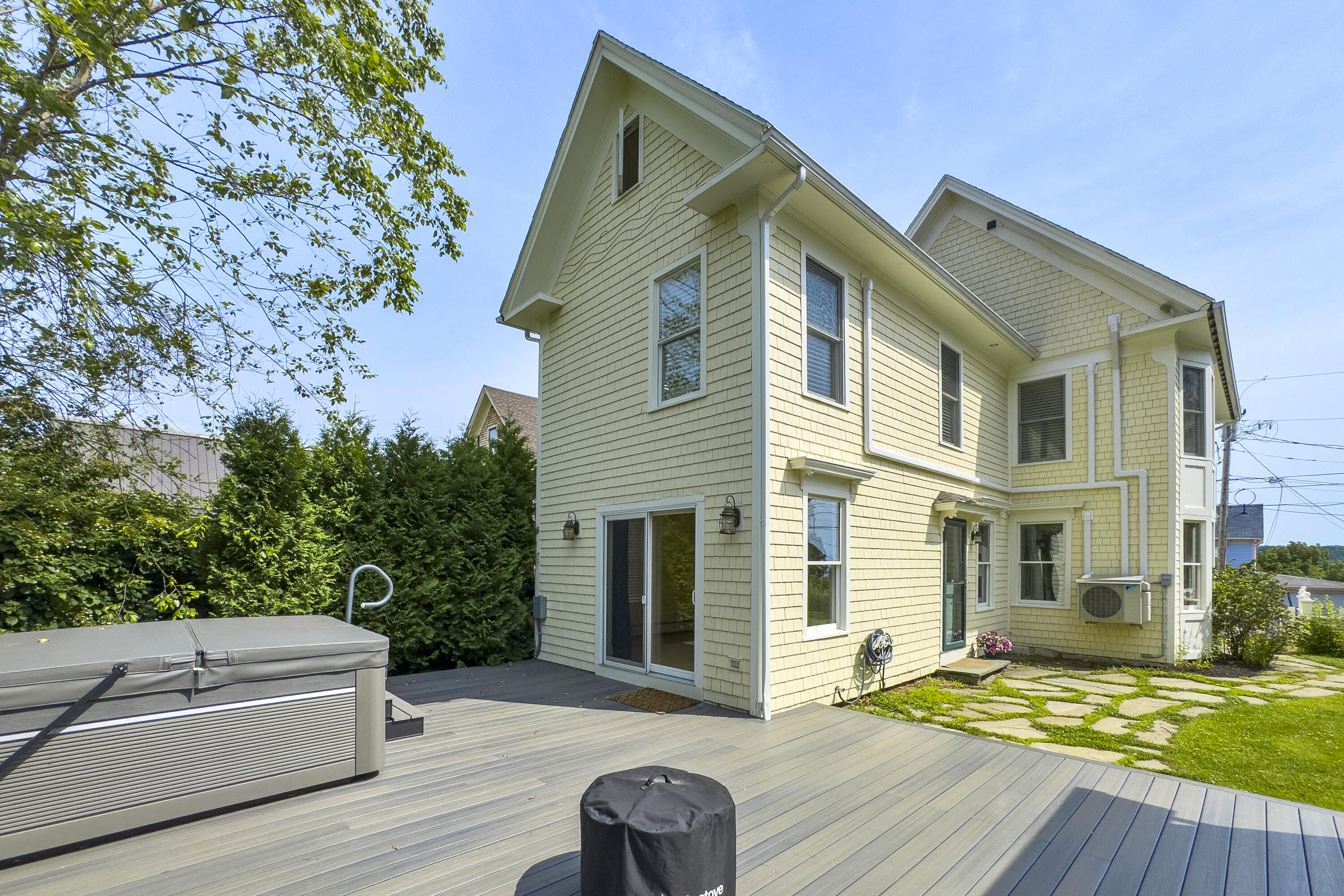 29 Bayview Street