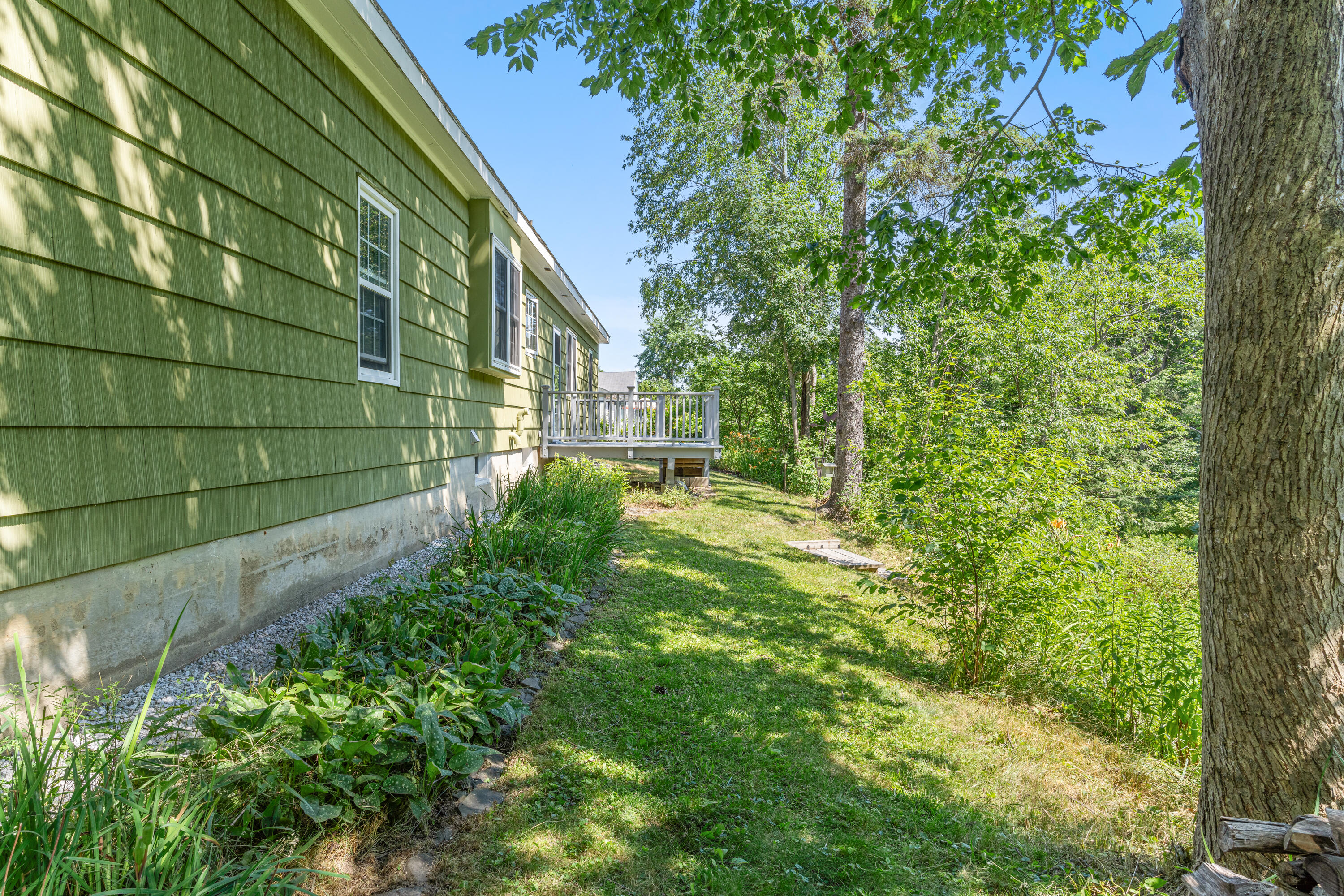 13 Brookside Road
