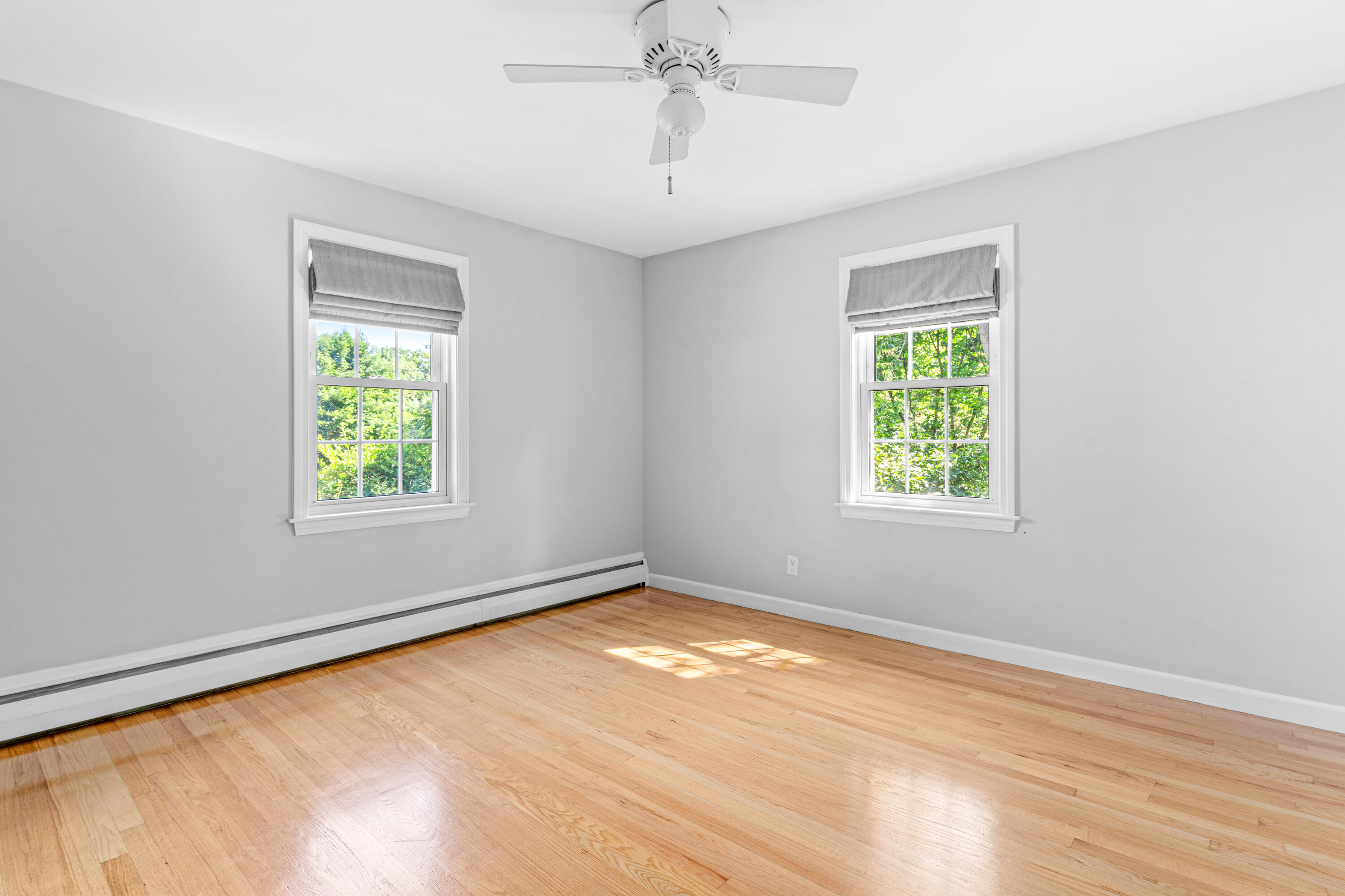 13 Brookside Road